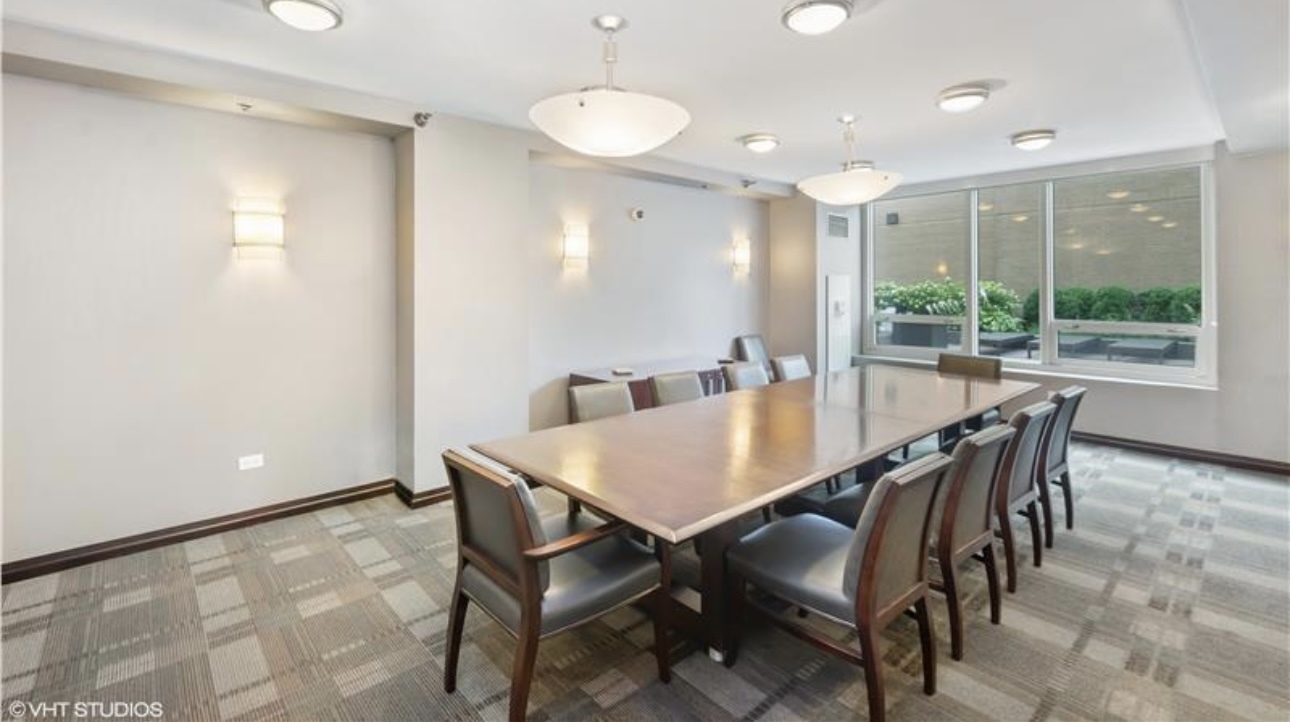 33 W ONTARIO Street Unit: 34EN