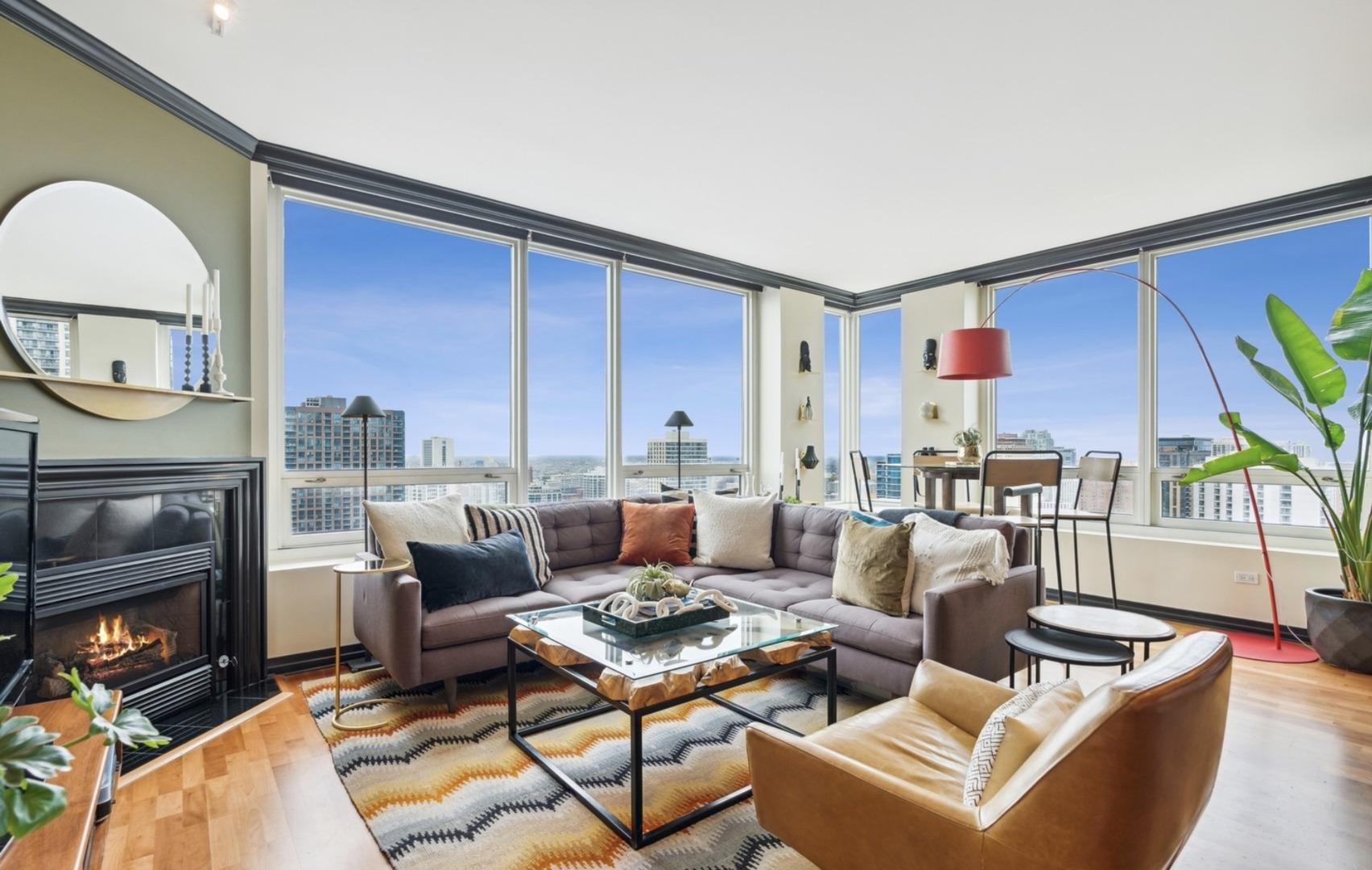 33 W ONTARIO Street Unit: 34EN