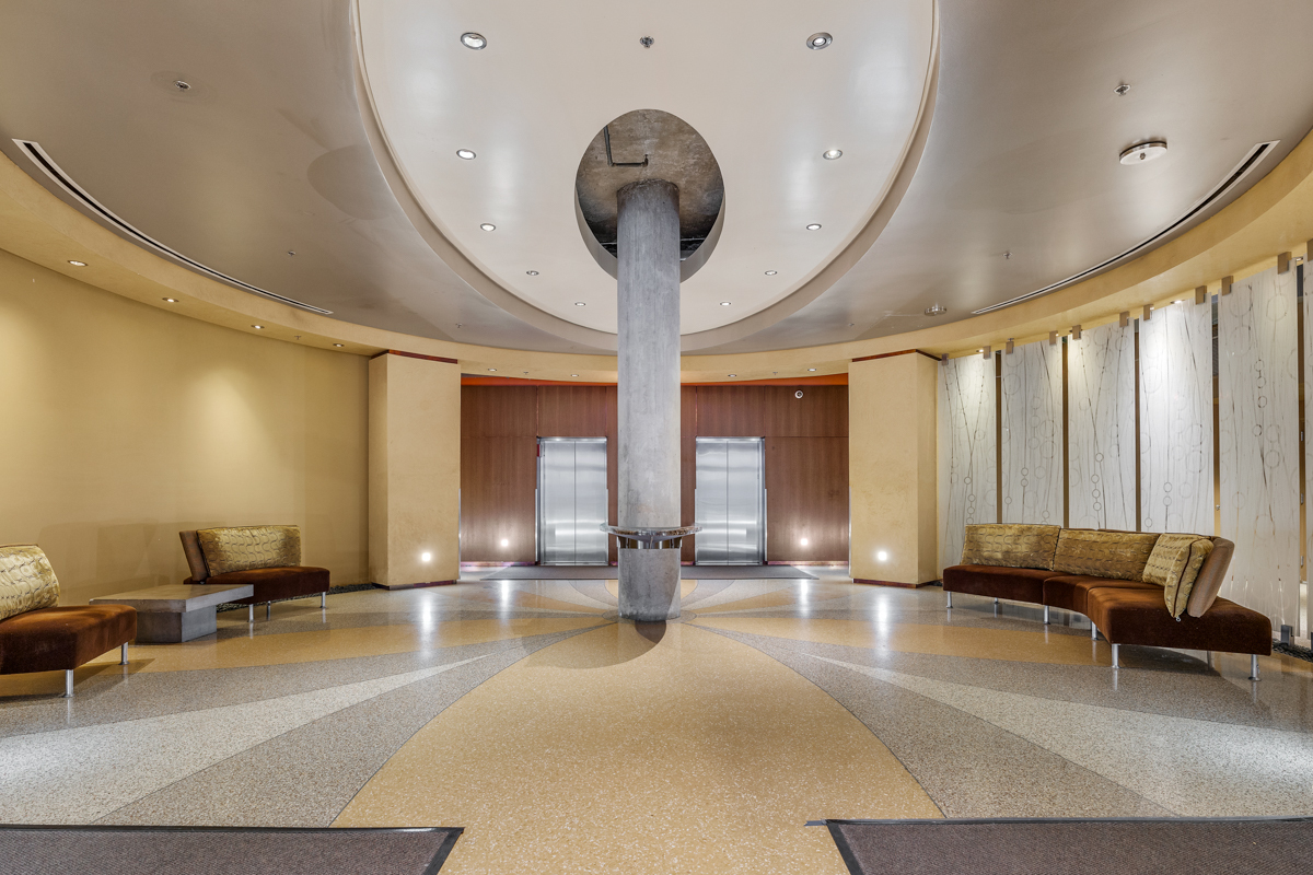 125 E 13TH Street Unit: 1002