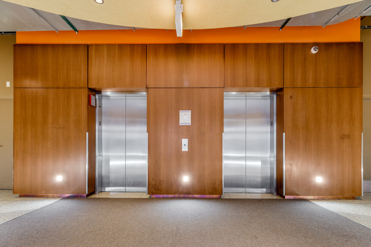 125 E 13TH Street Unit: 1002