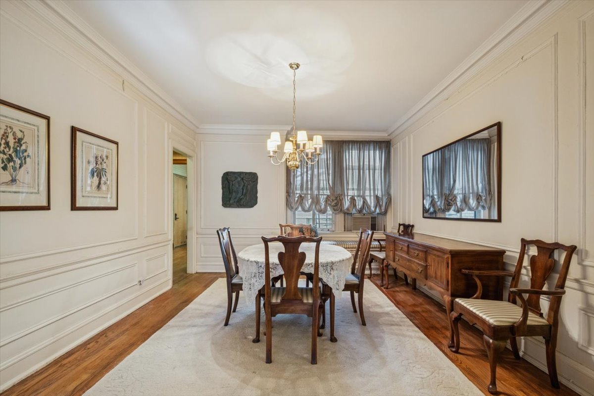 3300 N Lake Shore Drive Unit: 10D