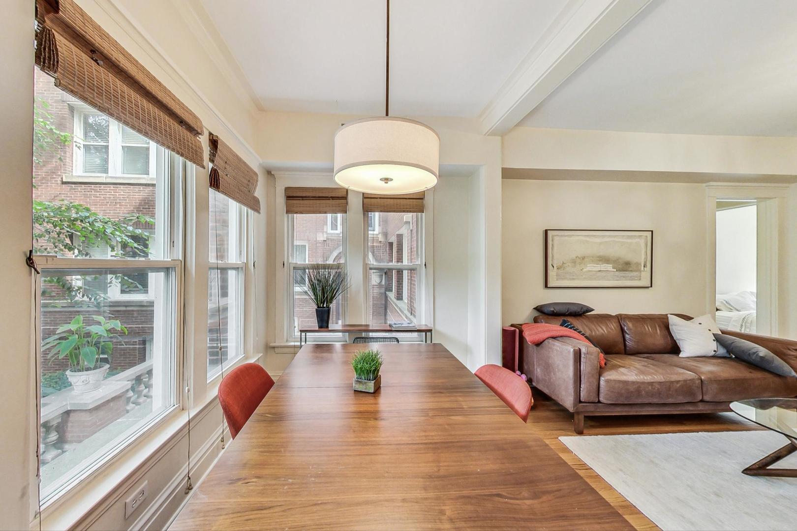 733 W Buckingham Place Unit: 13