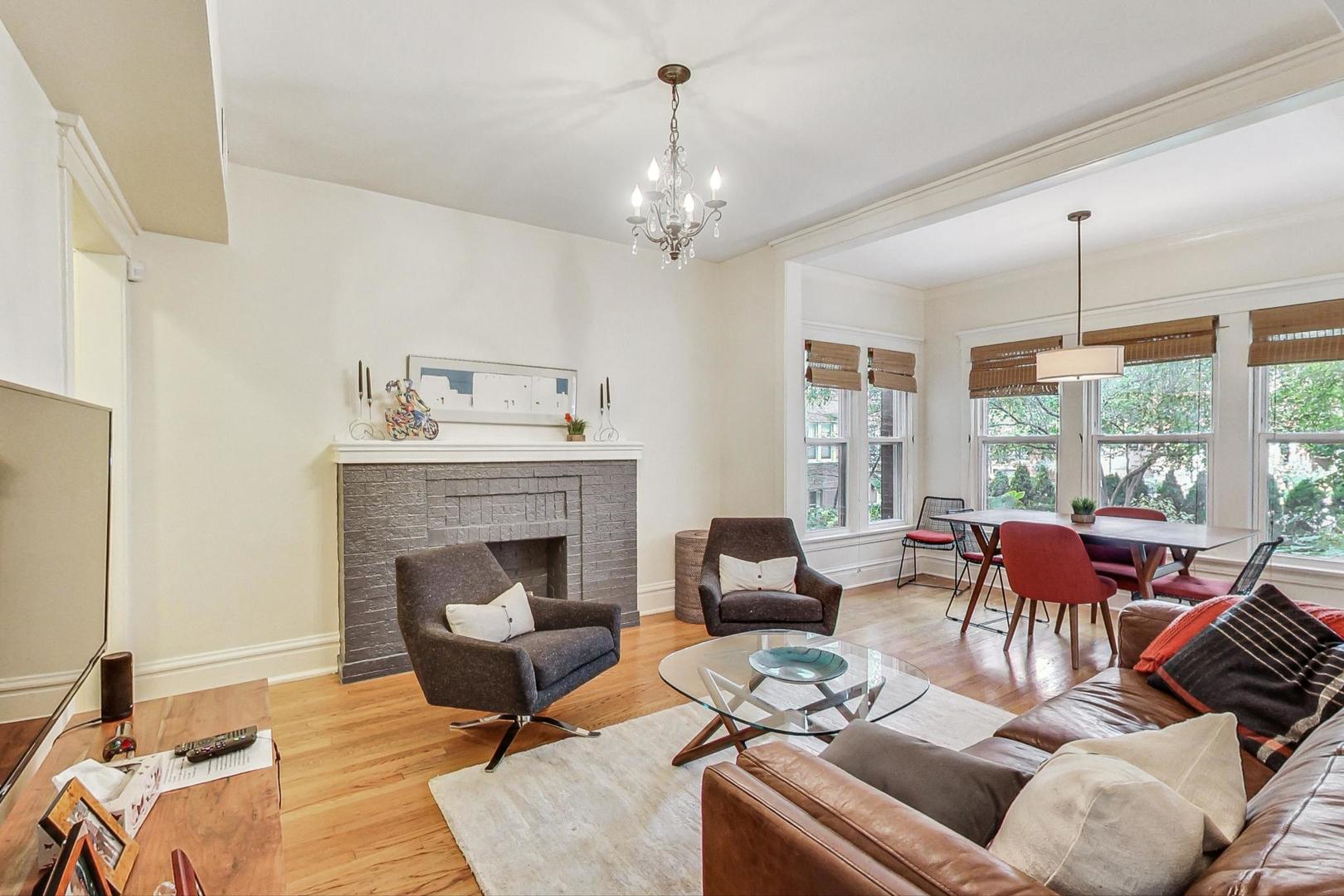 733 W Buckingham Place Unit: 13