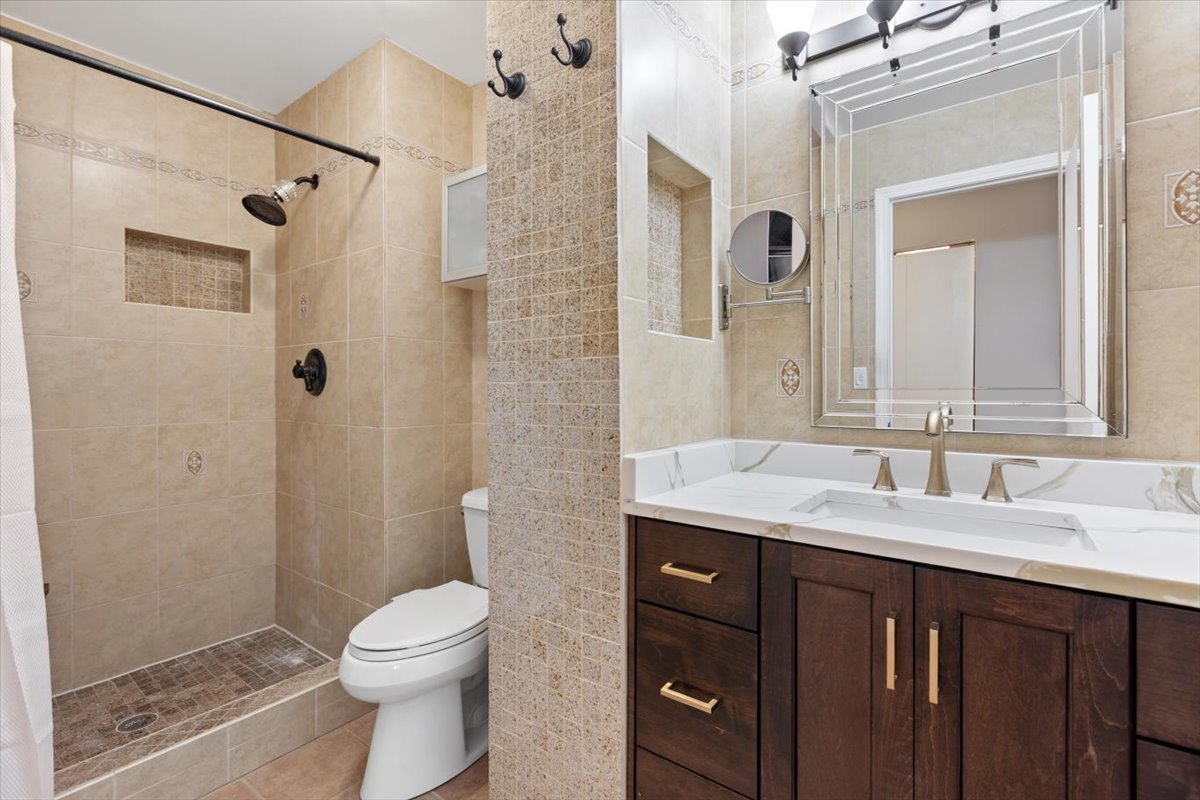 56 W Briarwood Drive