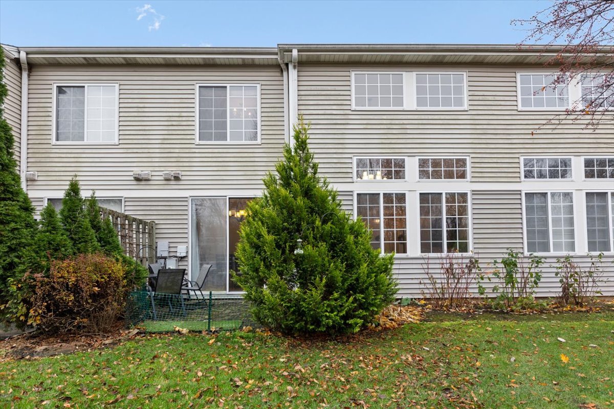 56 W Briarwood Drive