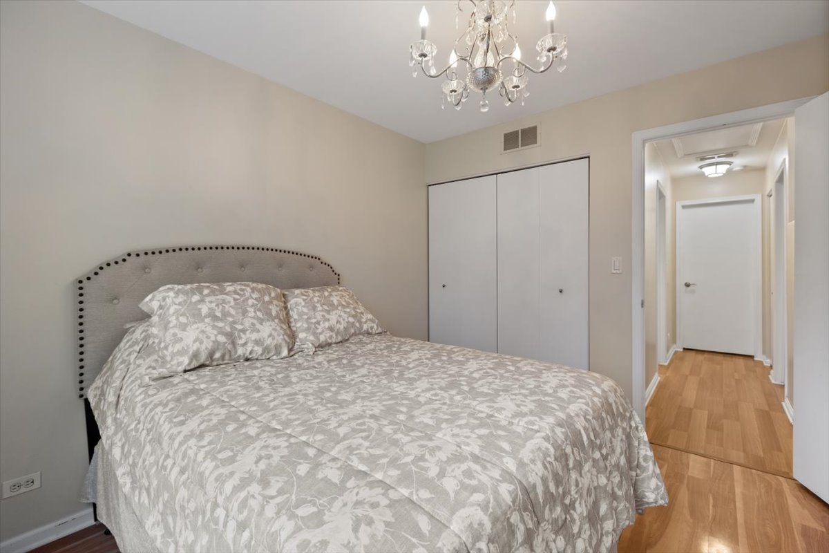 56 W Briarwood Drive