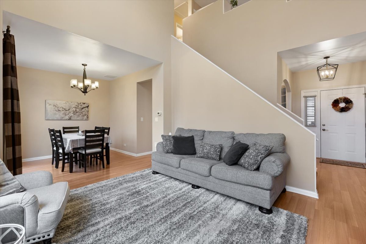 56 W Briarwood Drive