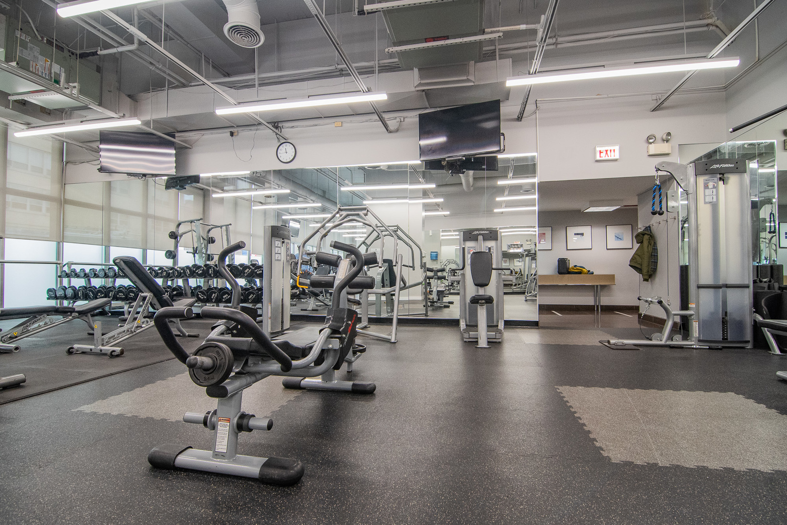 655 W IRVING PARK Road Unit: 5202