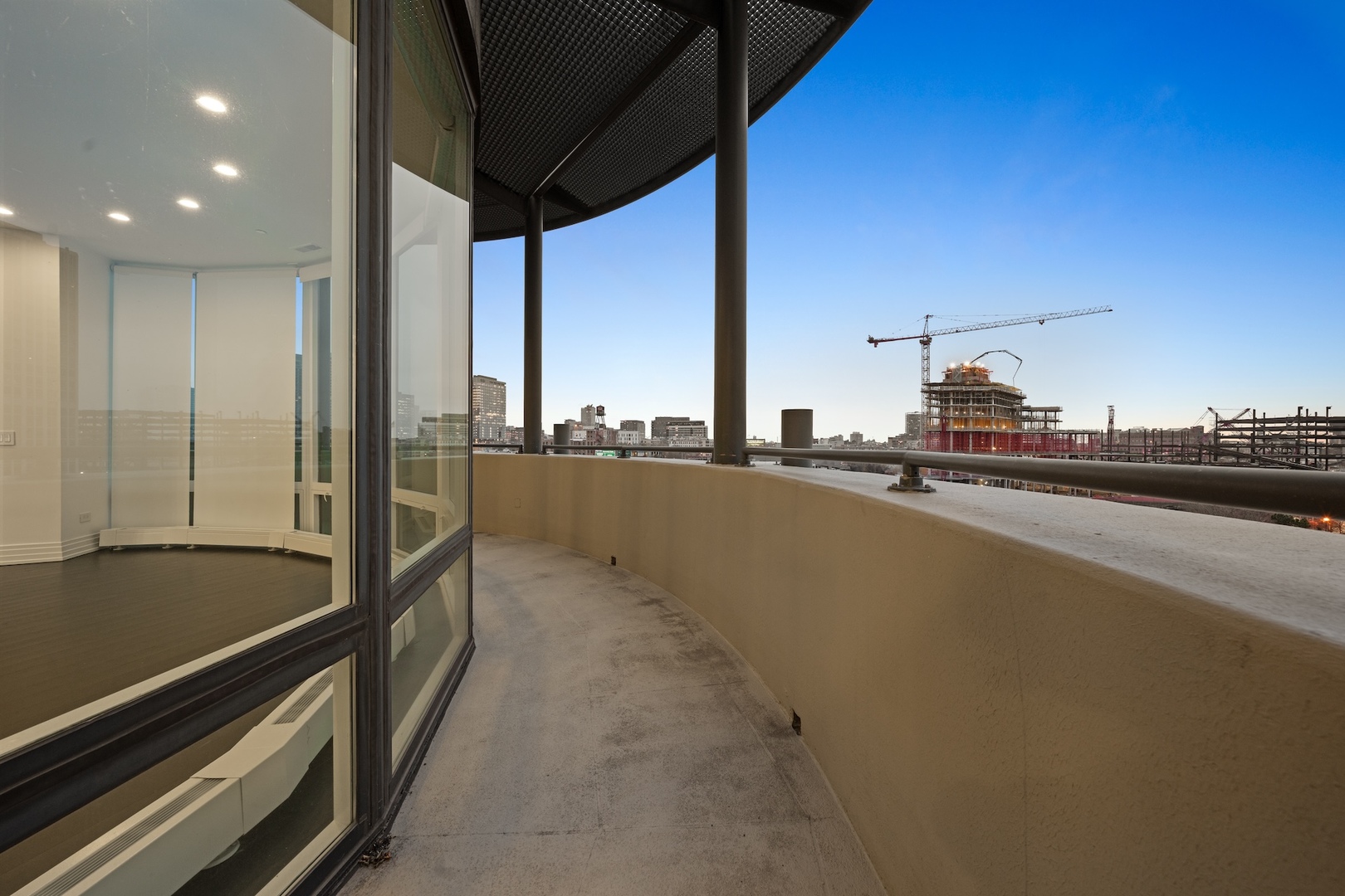 600 N Kingsbury Street Unit: 506