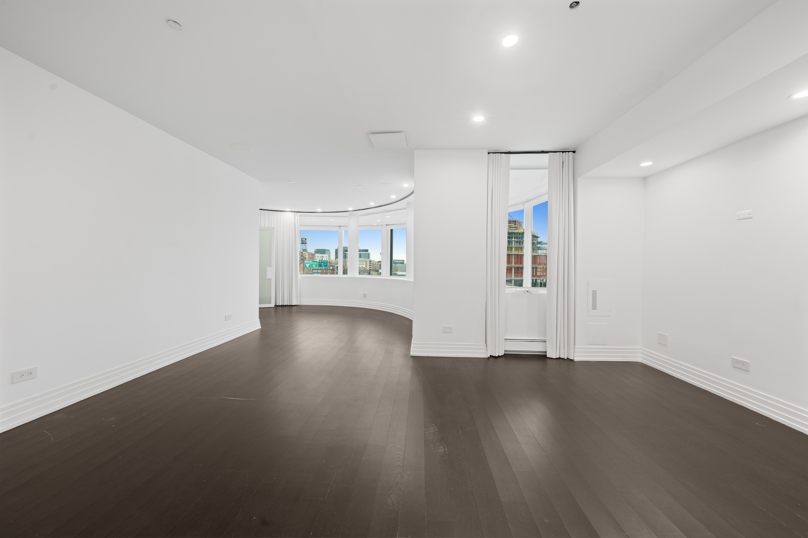 600 N Kingsbury Street Unit: 506