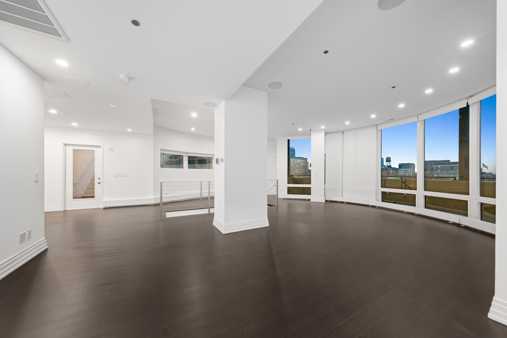 600 N Kingsbury Street Unit: 506