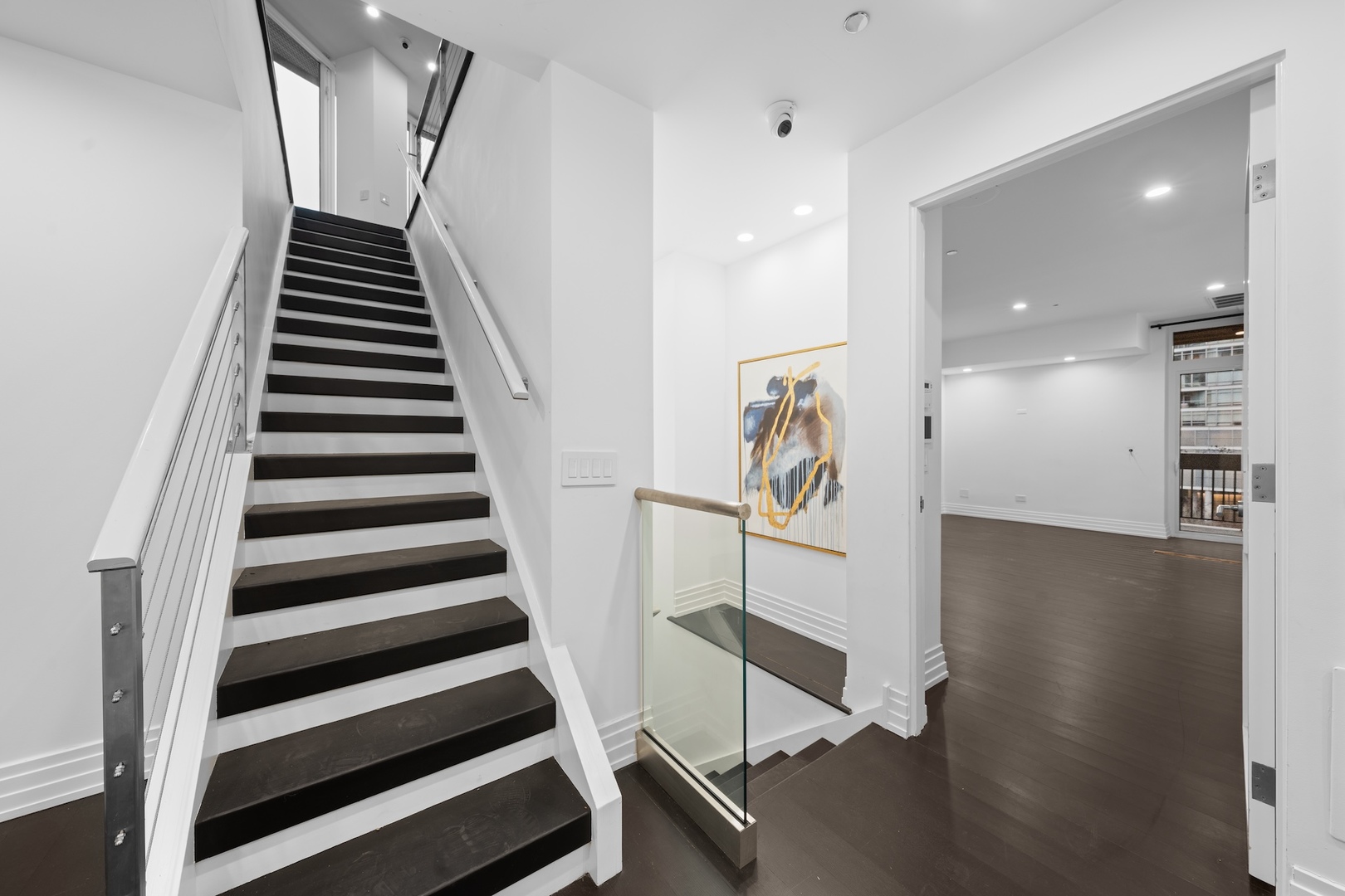 600 N Kingsbury Street Unit: 506