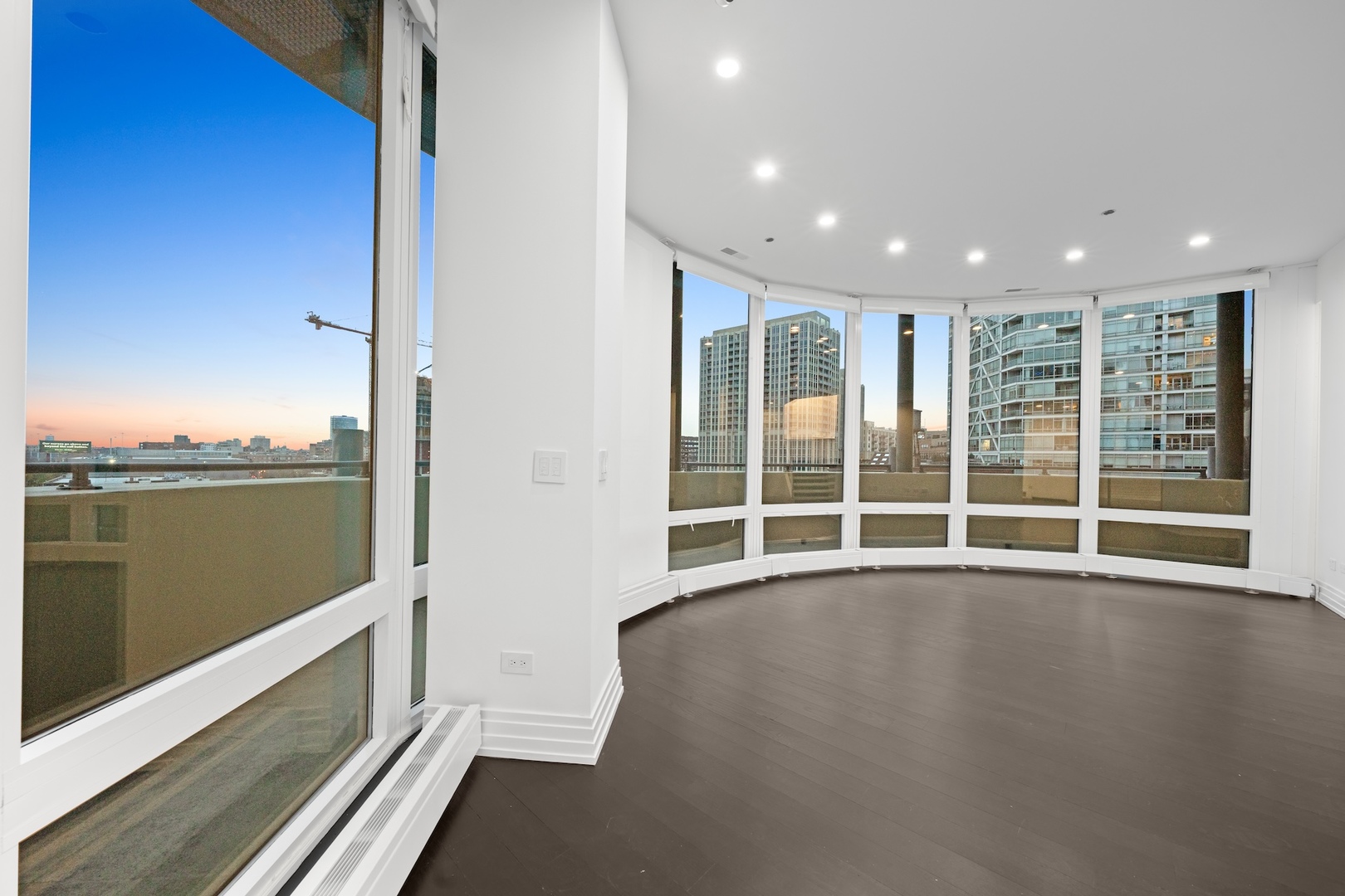 600 N Kingsbury Street Unit: 506