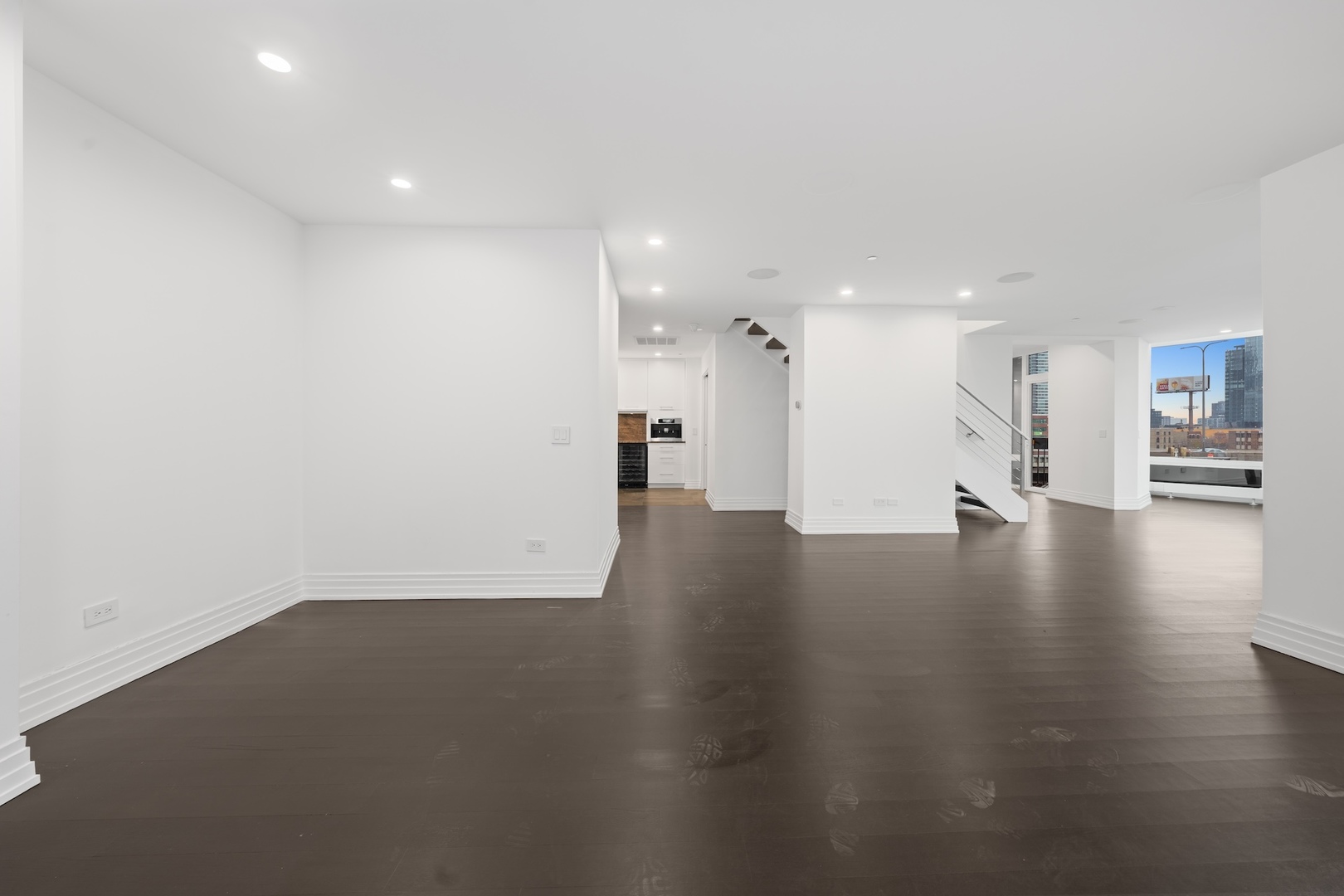 600 N Kingsbury Street Unit: 506