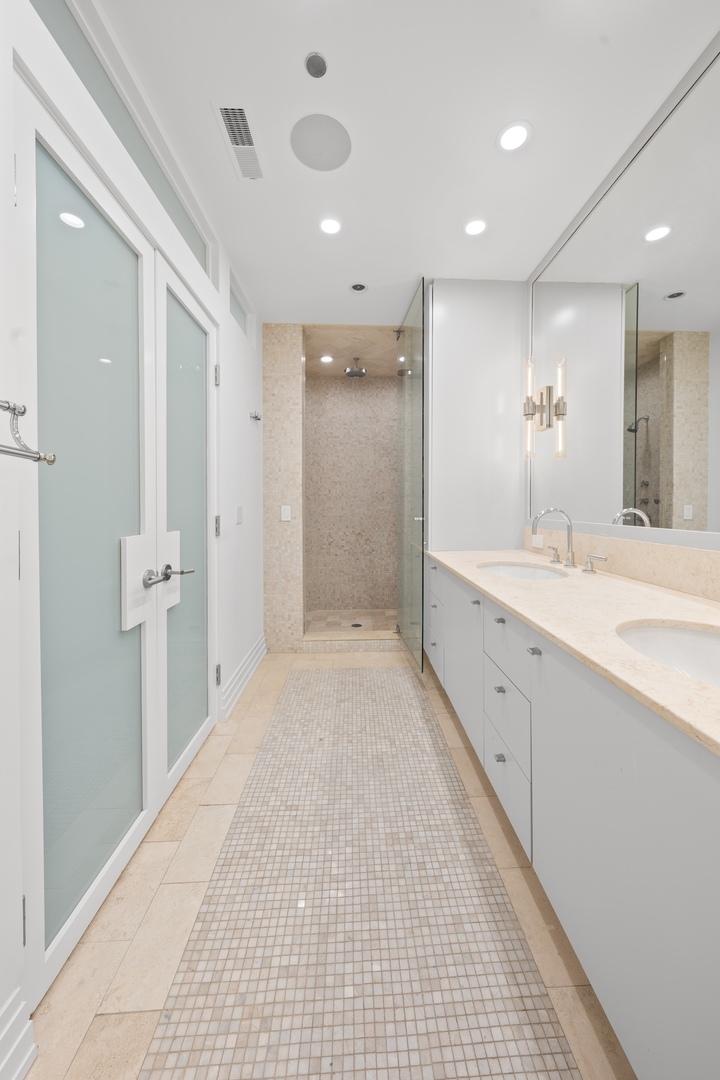 600 N Kingsbury Street Unit: 506