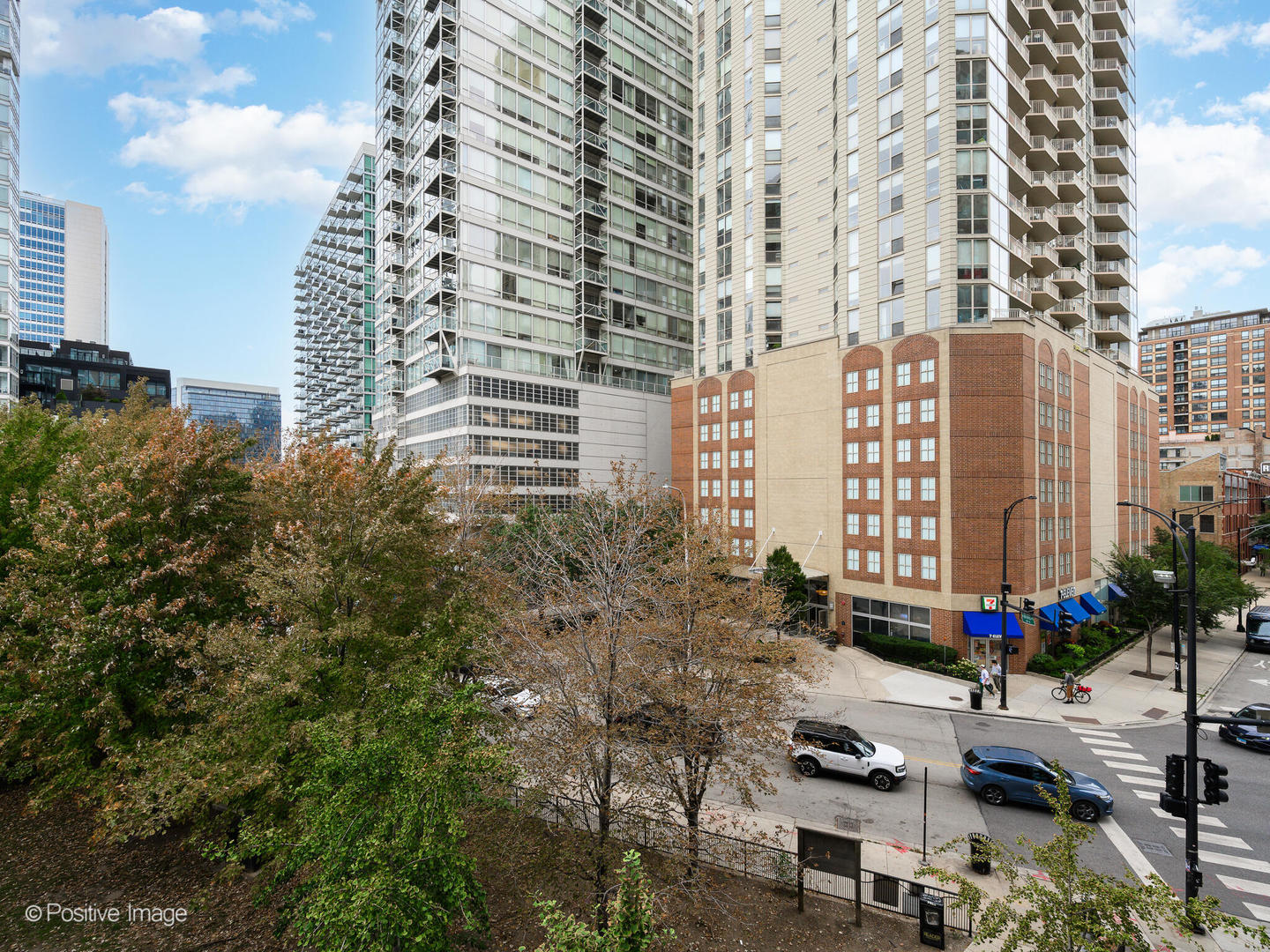 600 N KINGSBURY Street Unit: 309