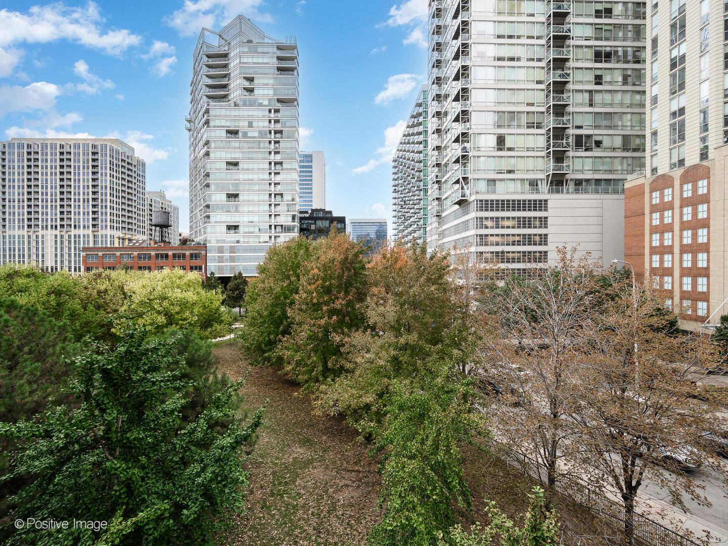 600 N KINGSBURY Street Unit: 309