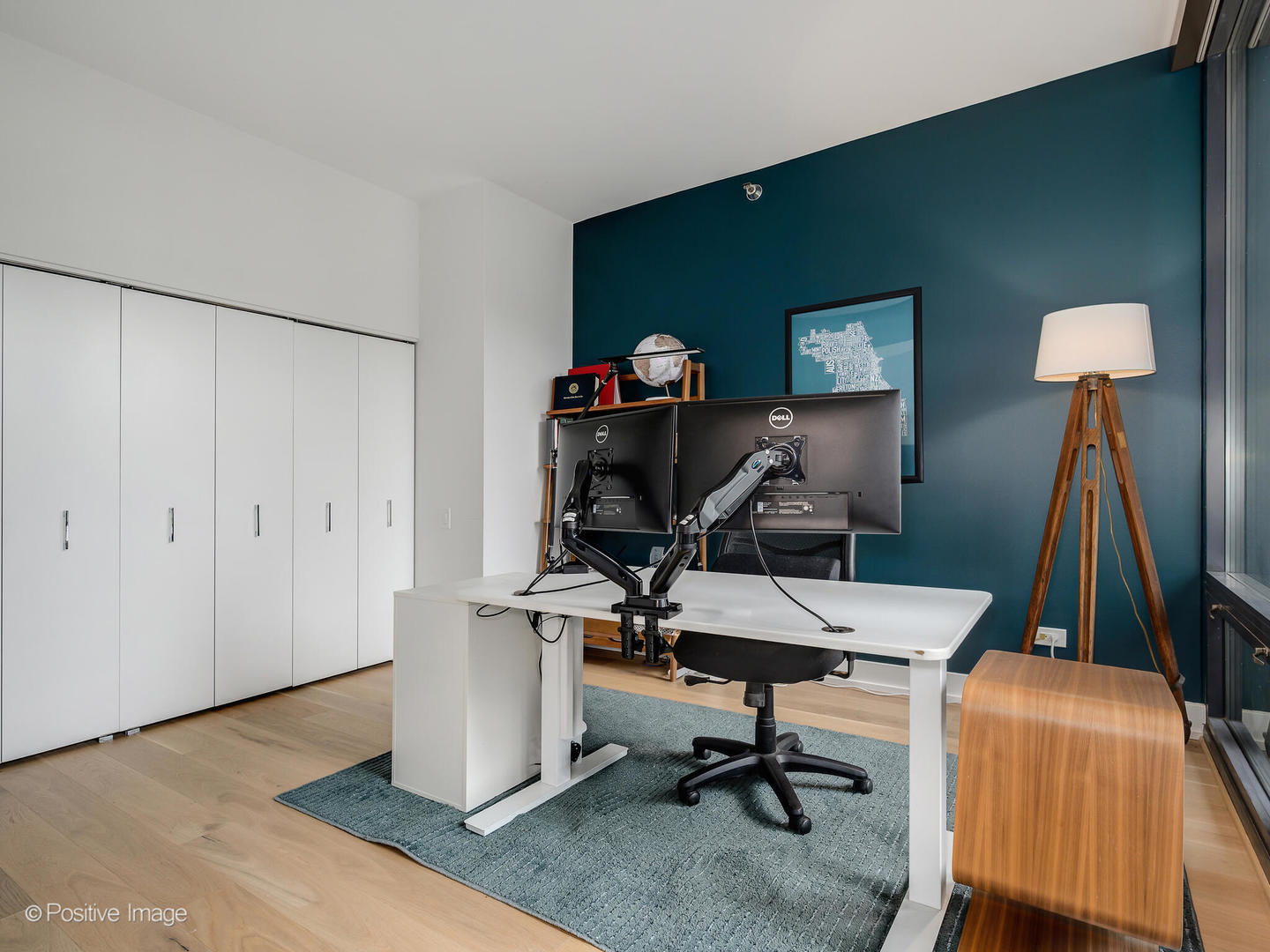 600 N KINGSBURY Street Unit: 309