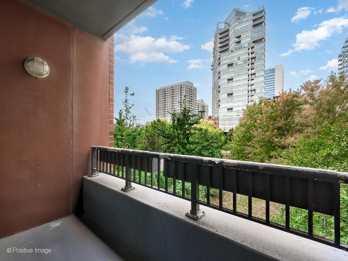 600 N KINGSBURY Street Unit: 309