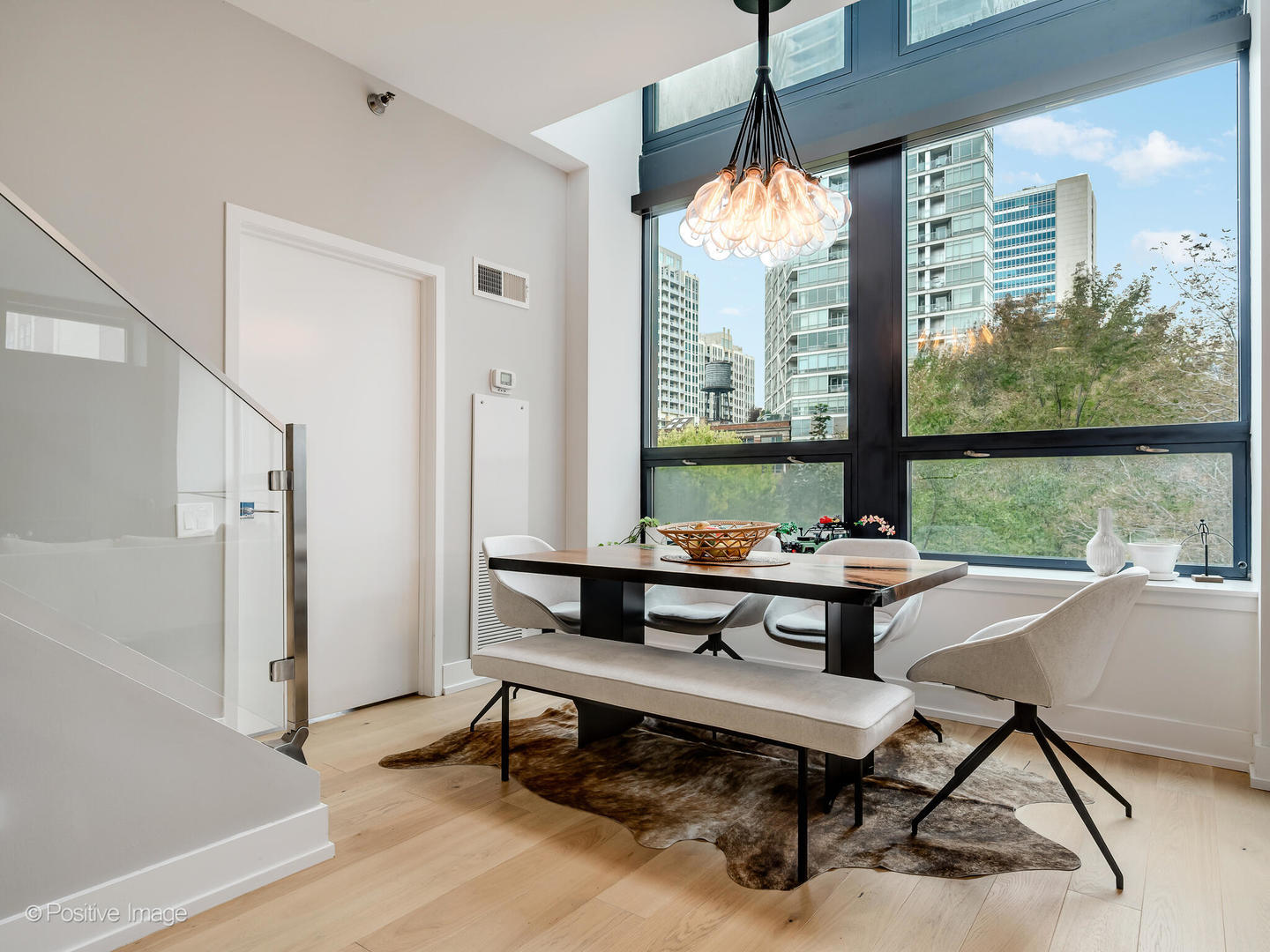600 N KINGSBURY Street Unit: 309