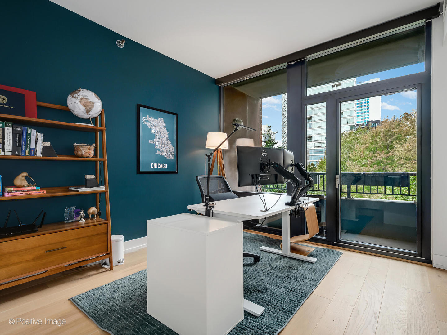 600 N KINGSBURY Street Unit: 309
