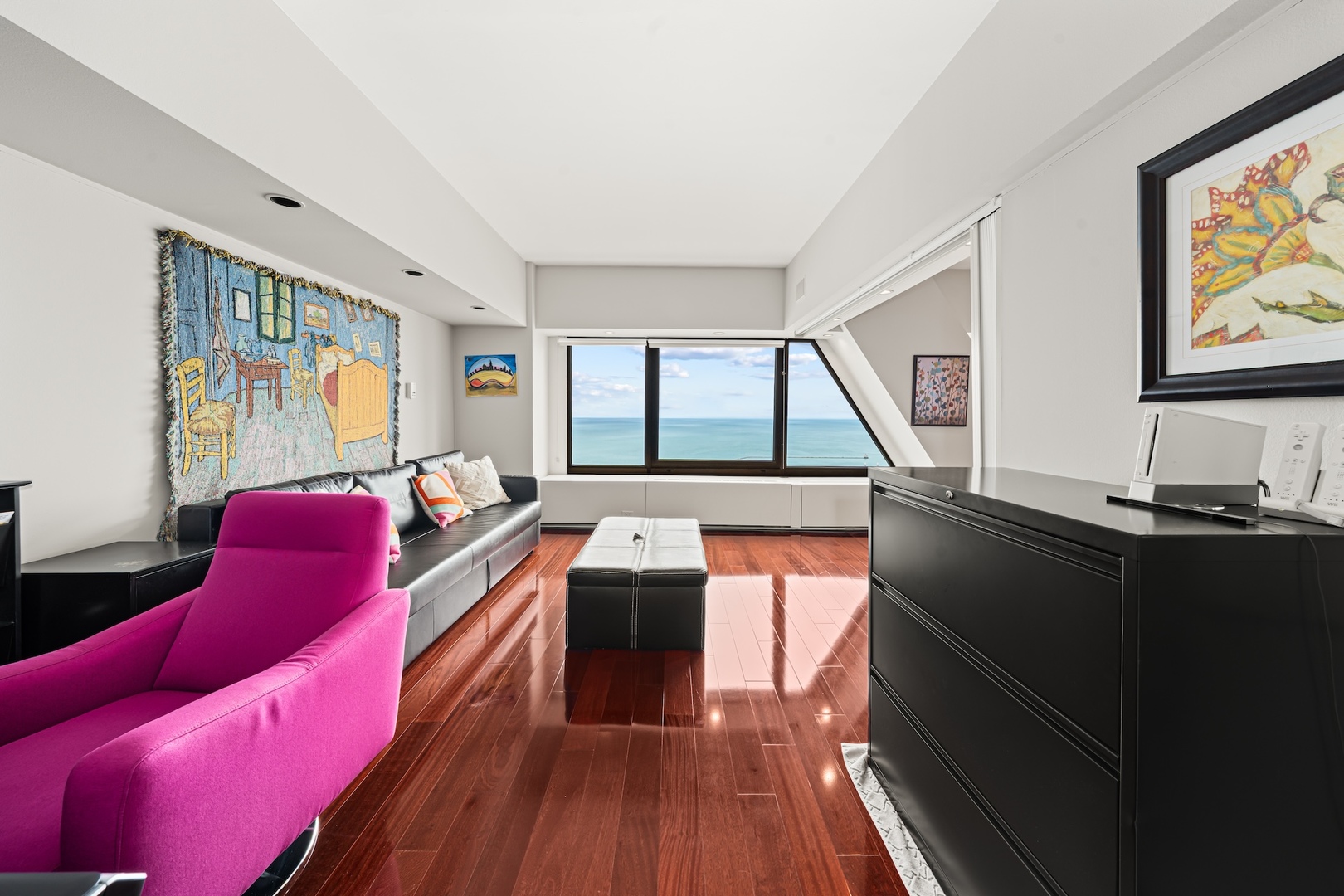 175 E Delaware Place Unit: 6706