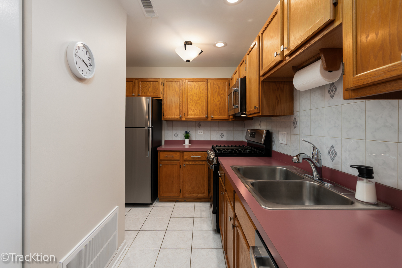 378 Sandhurst Circle Unit: 7