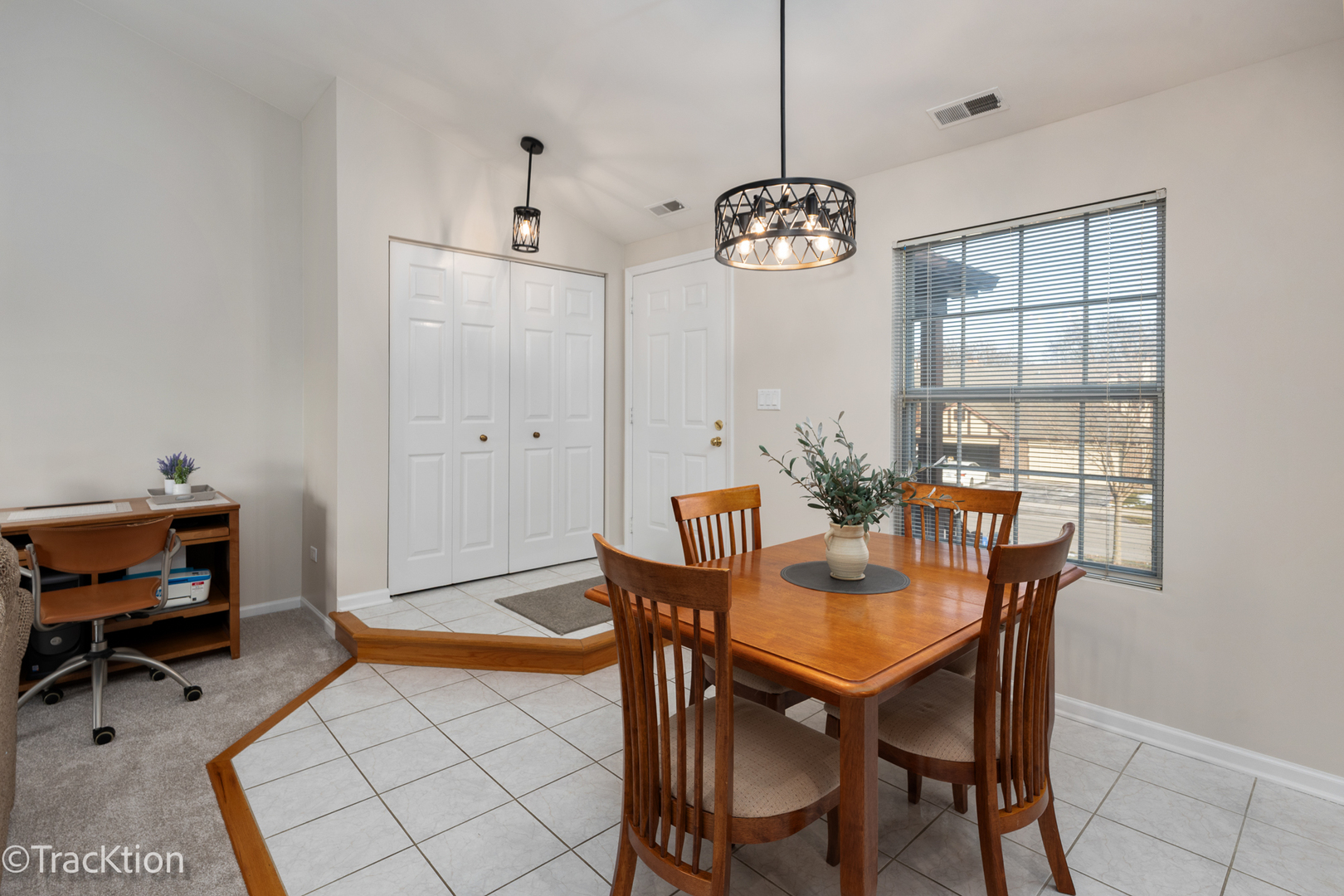 378 Sandhurst Circle Unit: 7