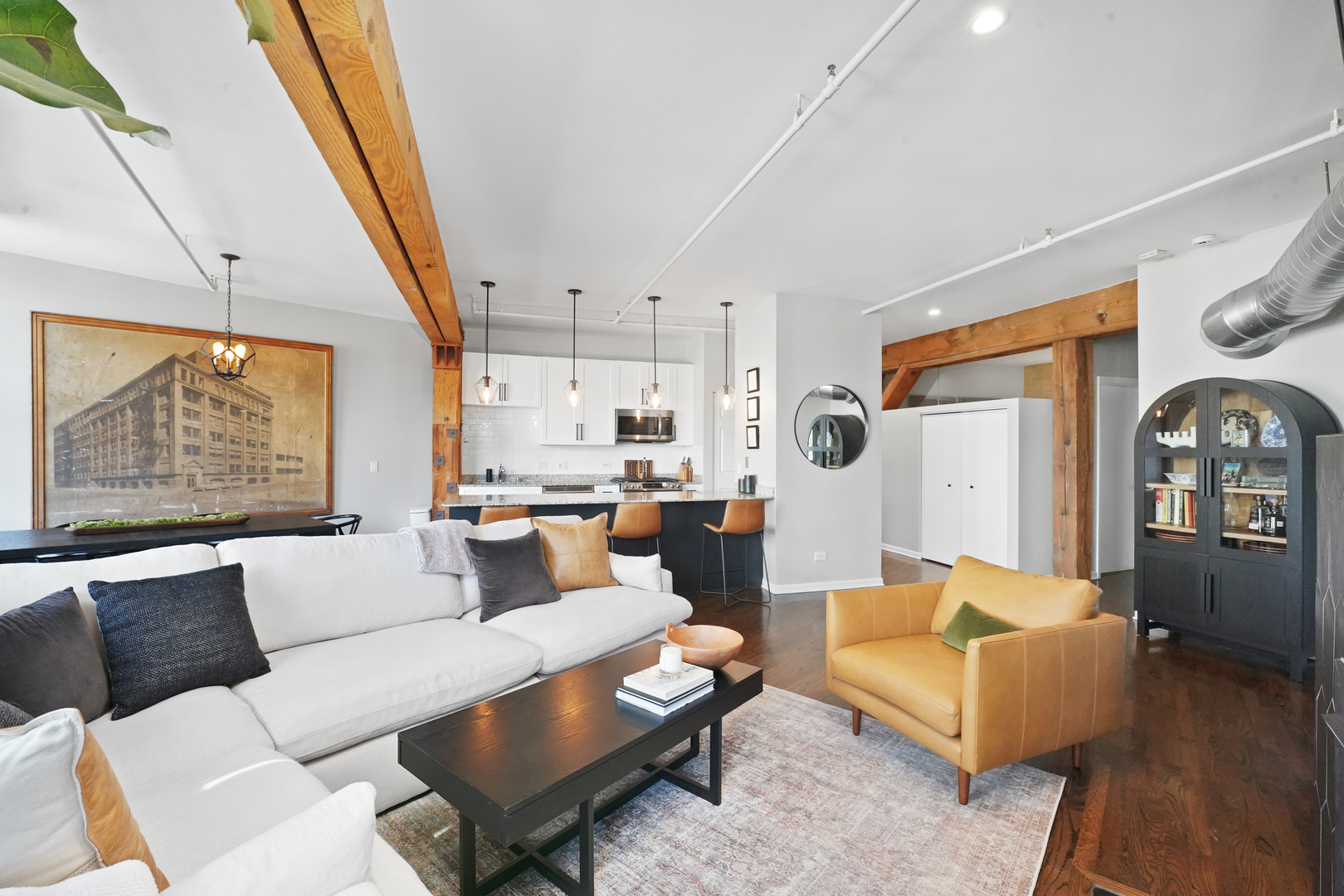 520 W Huron Street Unit: 420