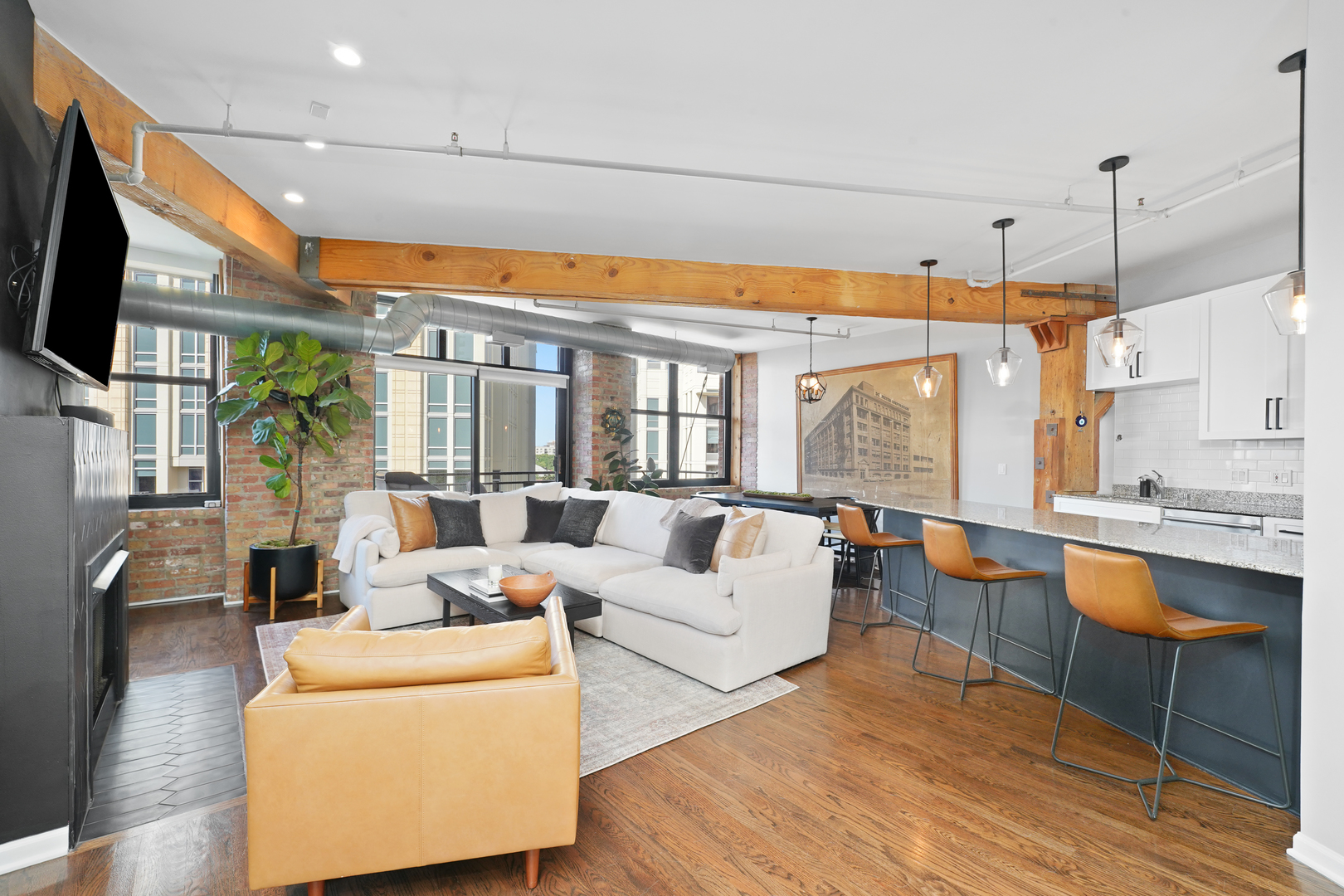 520 W Huron Street Unit: 420