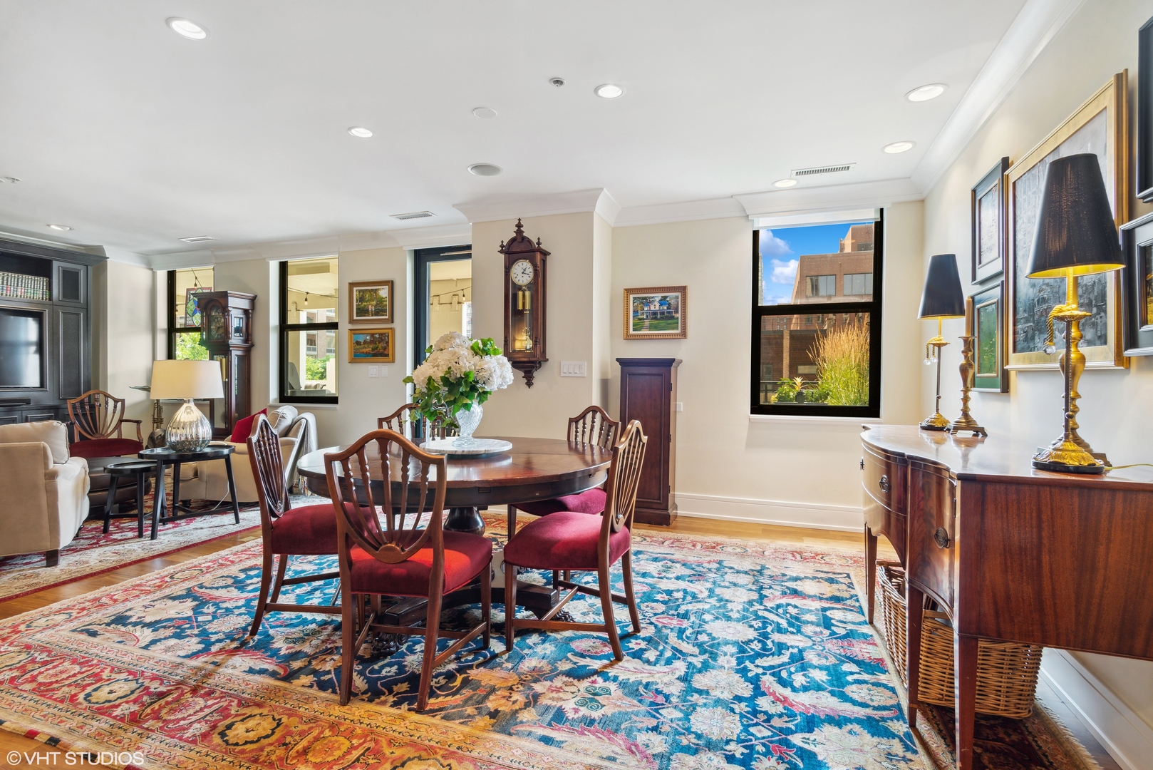 1155 N Dearborn Street Unit: 406