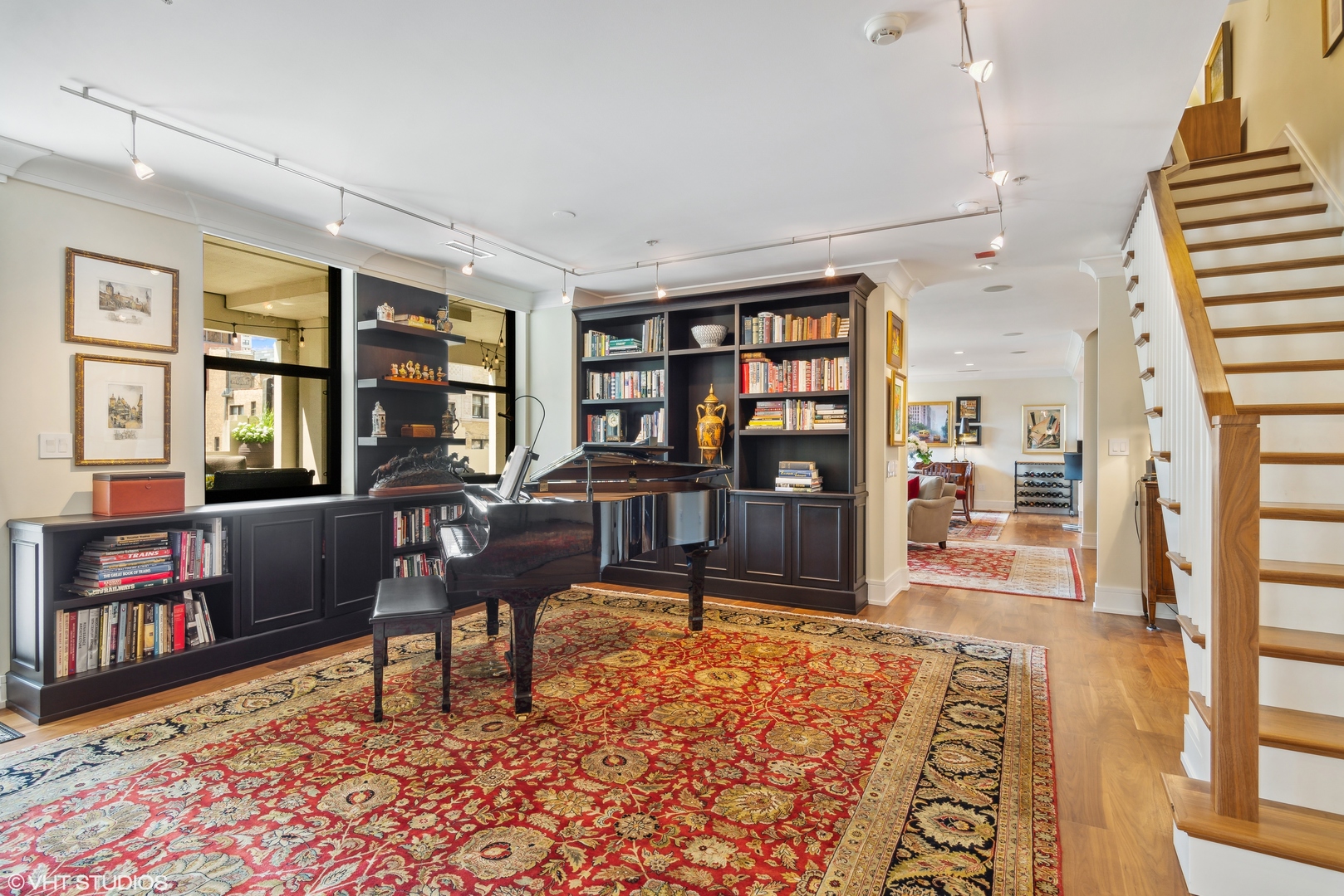 1155 N Dearborn Street Unit: 406