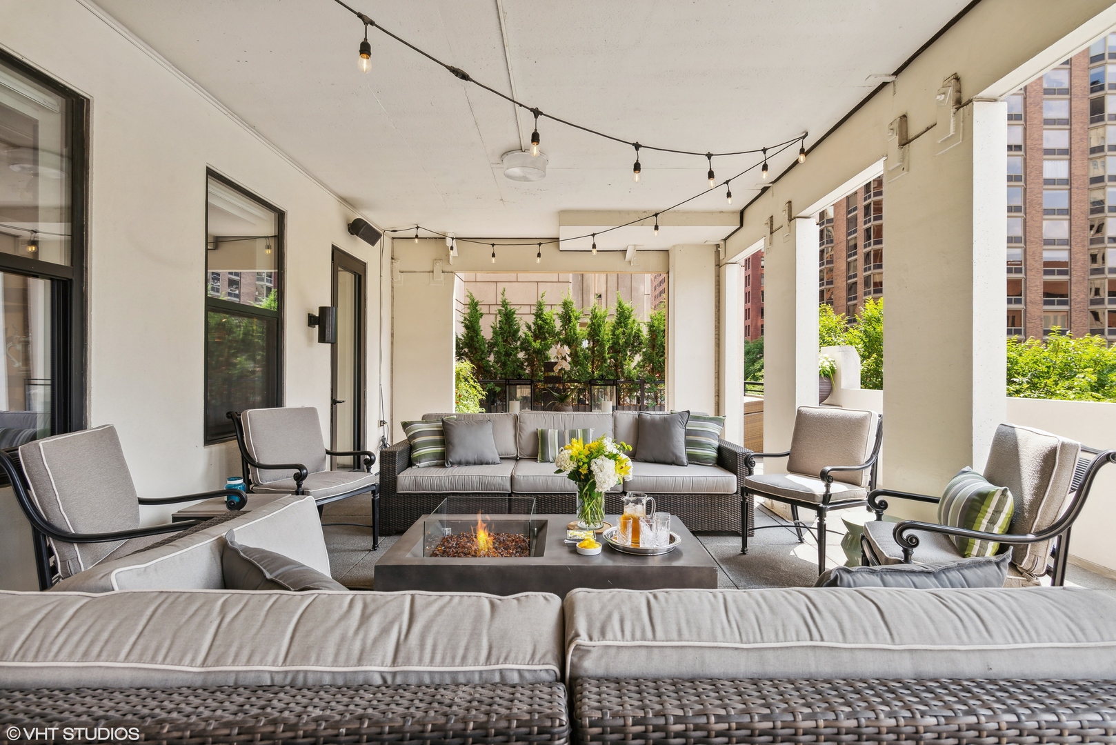 1155 N Dearborn Street Unit: 406