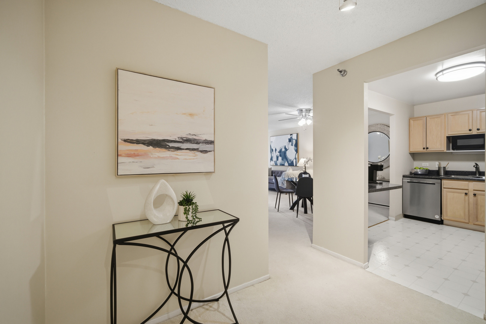 70 W Huron Street Unit: 607