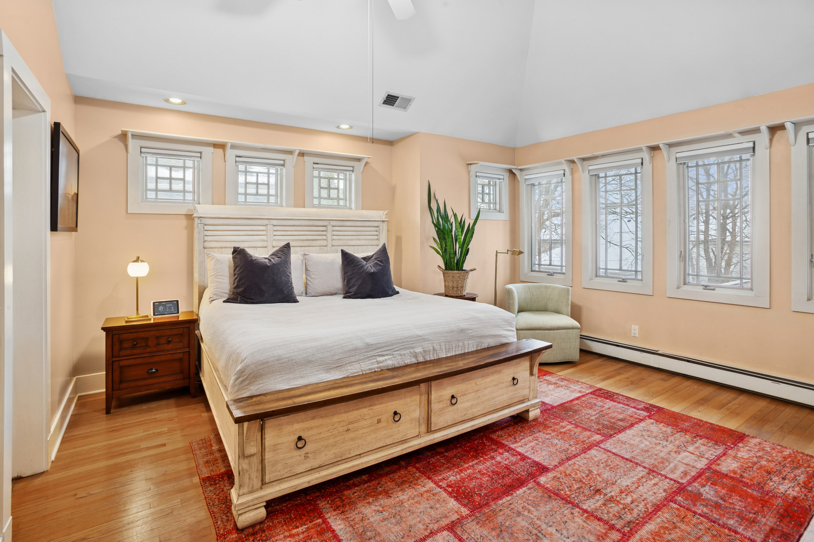 305 N Addison Avenue