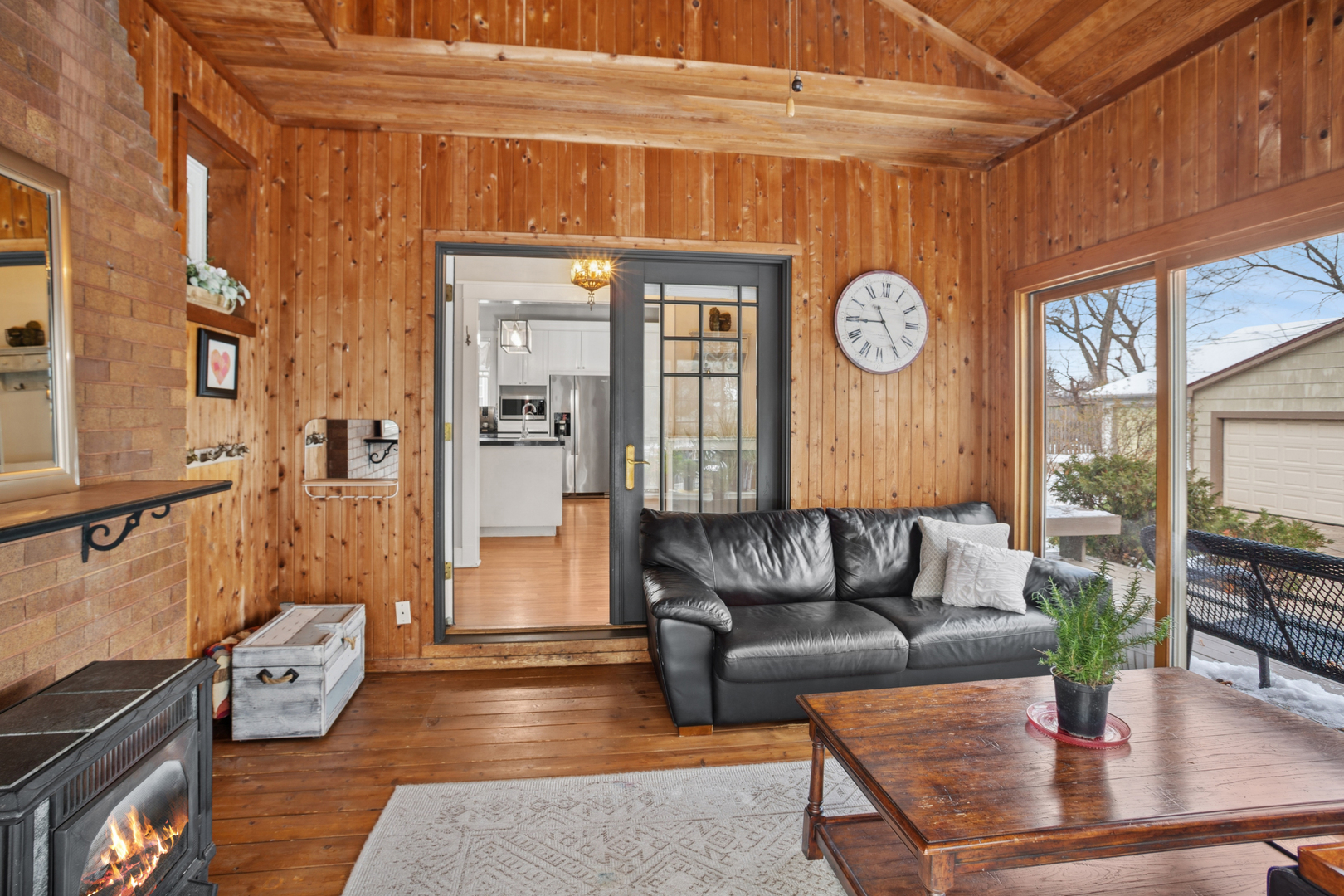 305 N Addison Avenue