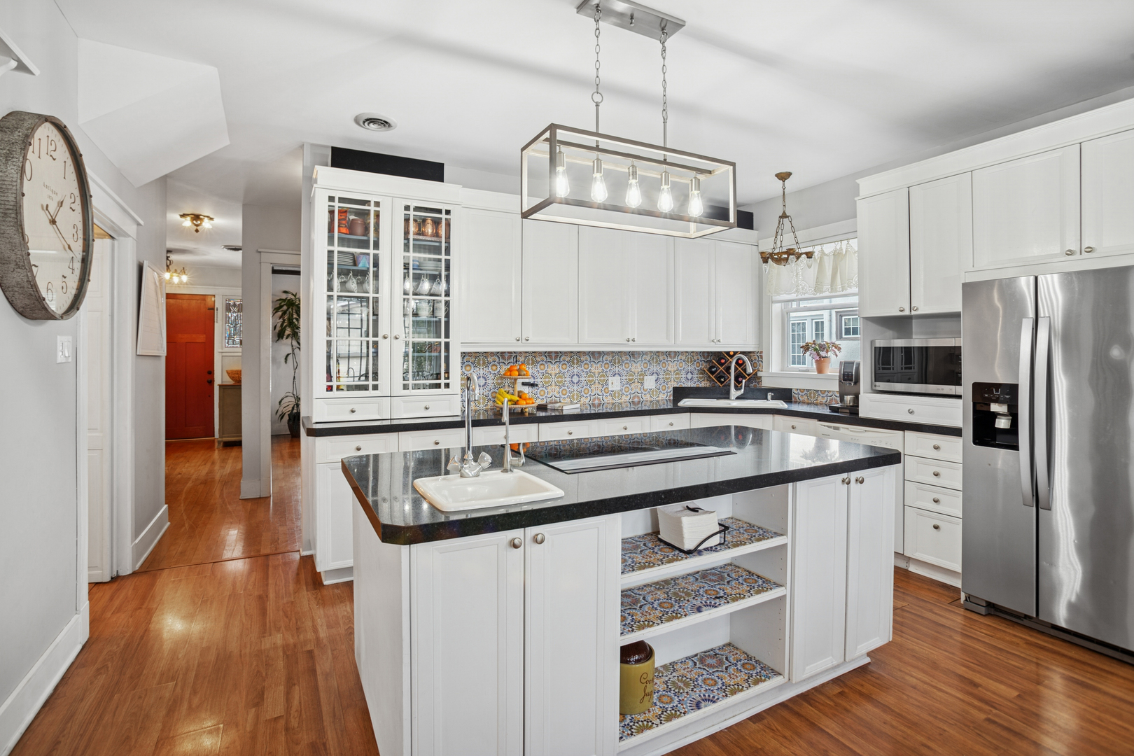 305 N Addison Avenue