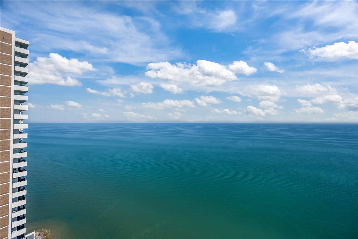 6007 N SHERIDAN Road Unit: 37B