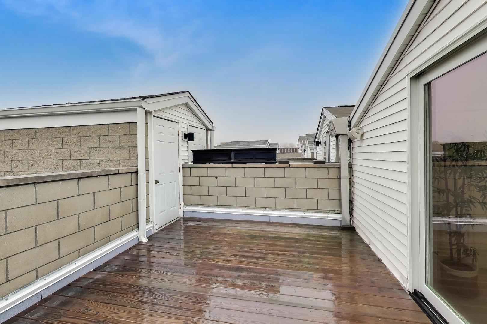 1312 W FLETCHER Street Unit: 3W