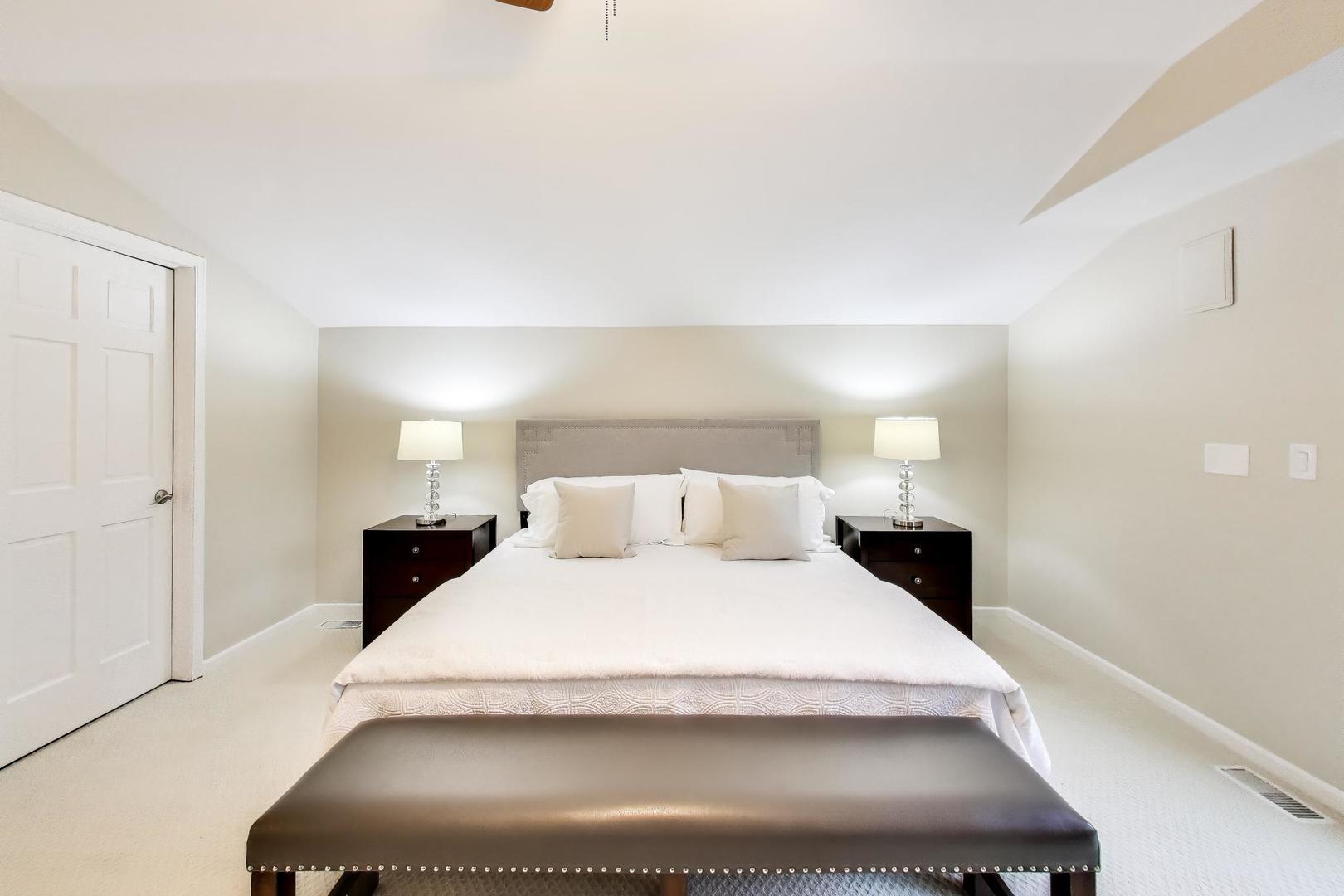 1312 W FLETCHER Street Unit: 3W