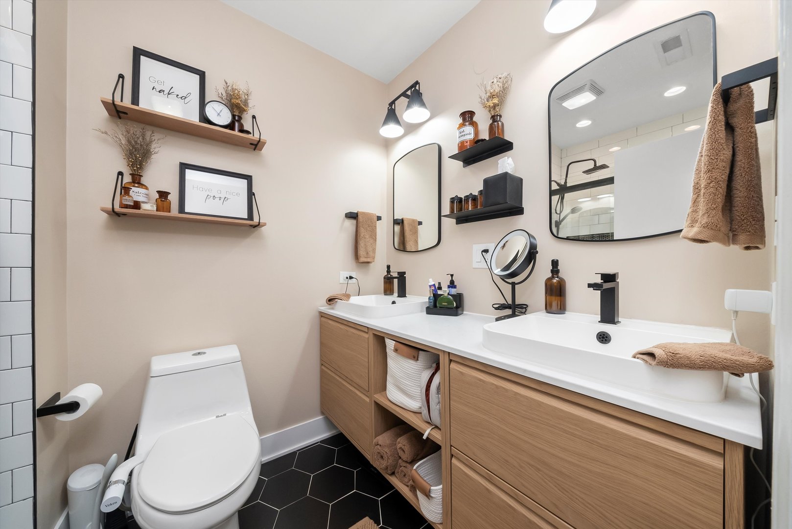 2839 N BURLING Street Unit: 3N