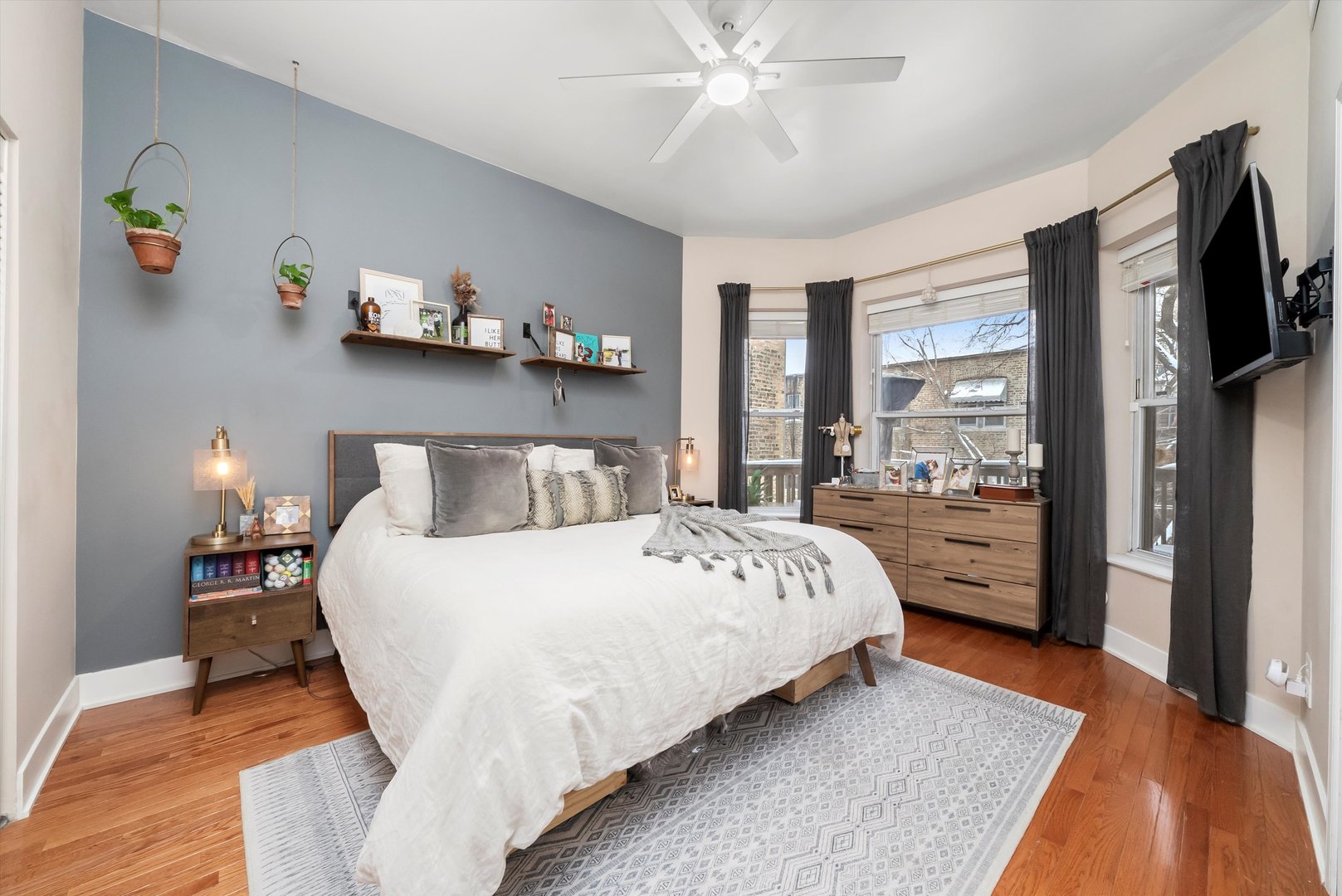 2839 N BURLING Street Unit: 3N