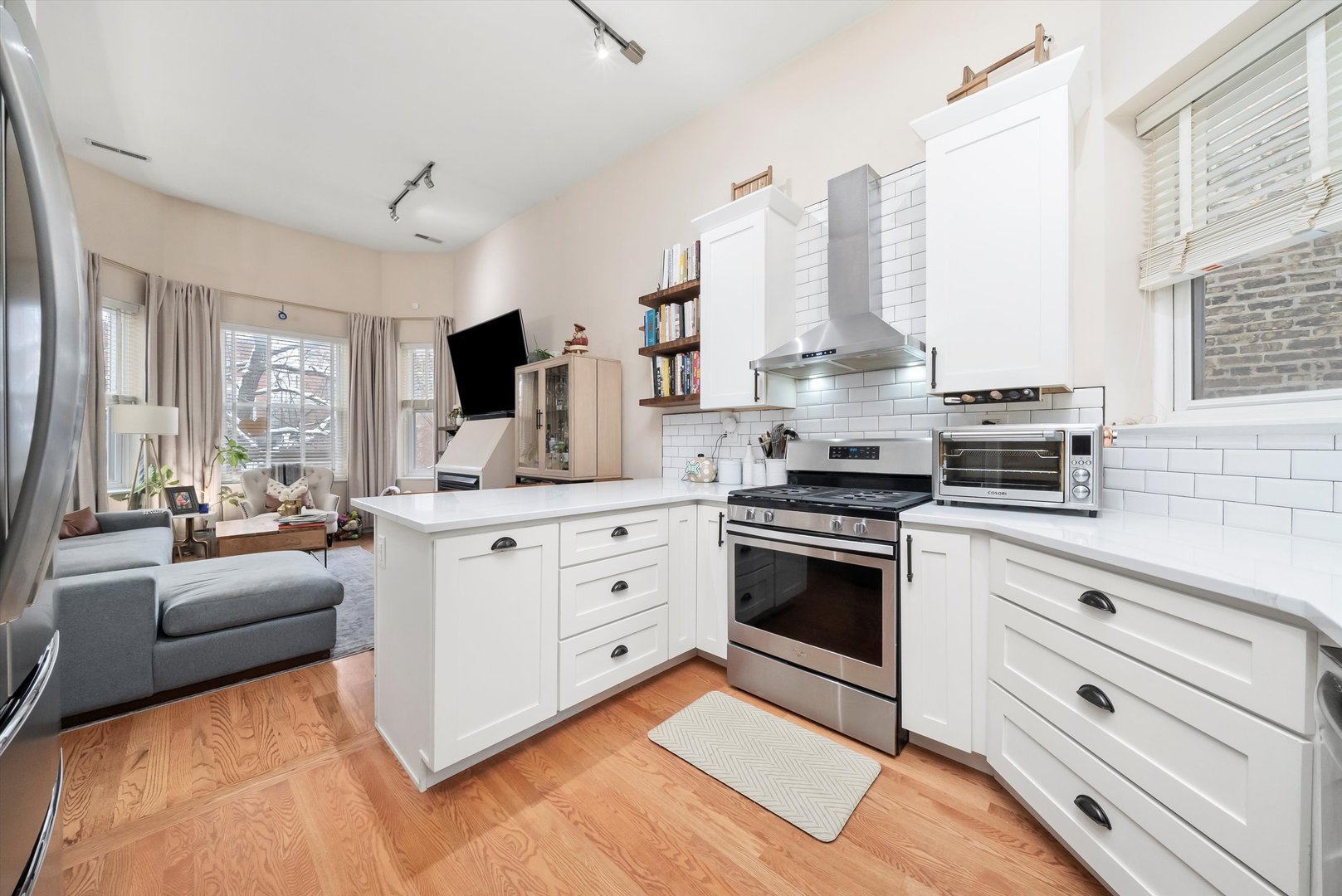 2839 N BURLING Street Unit: 3N