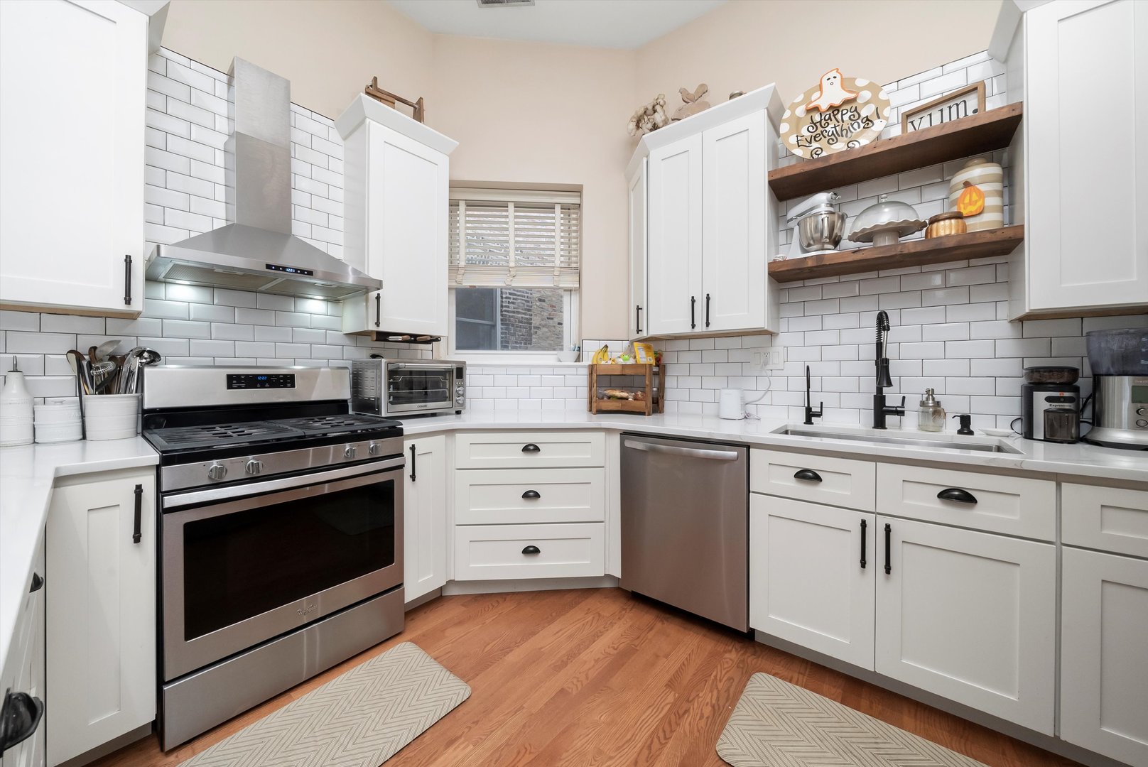 2839 N BURLING Street Unit: 3N