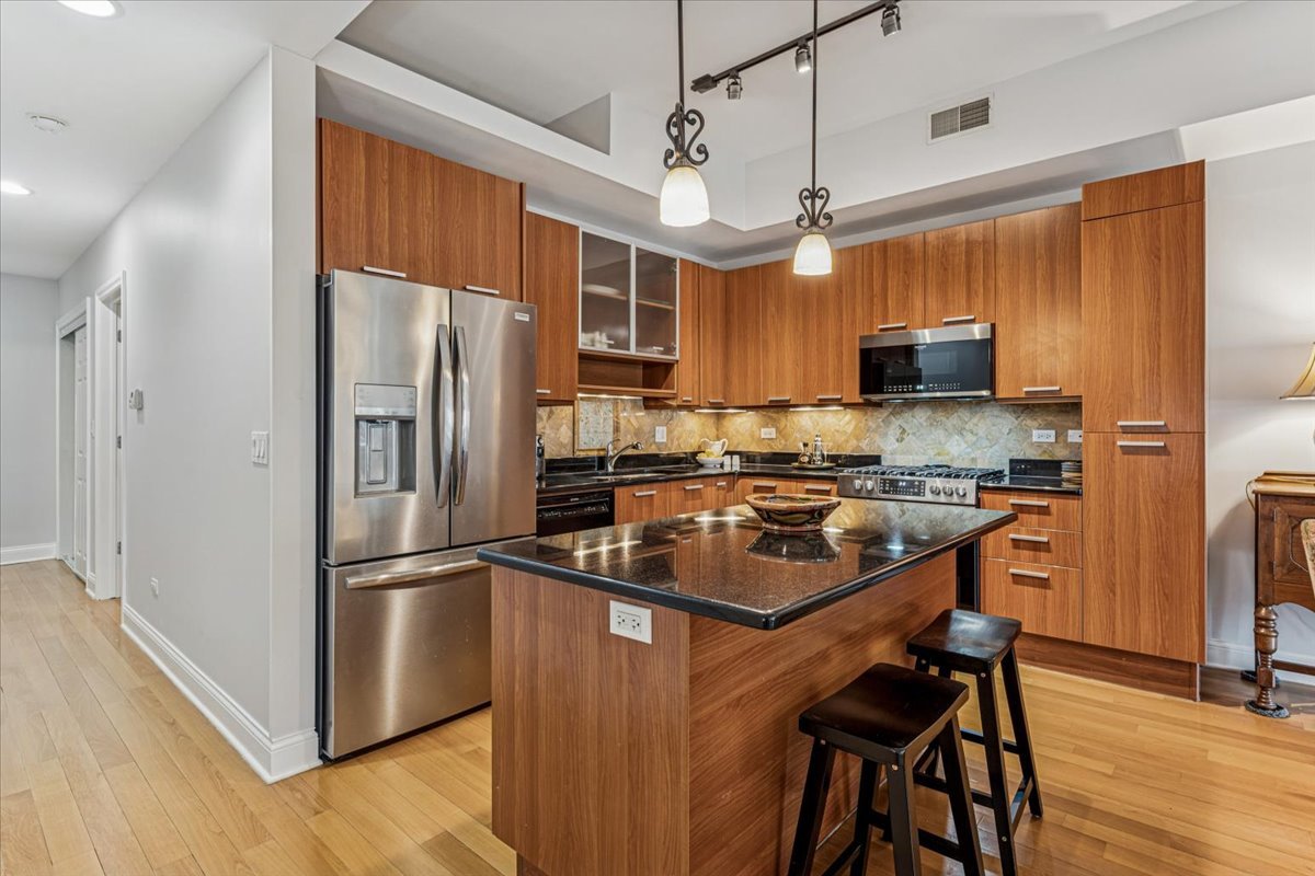 1601 S State Street Unit: 3A