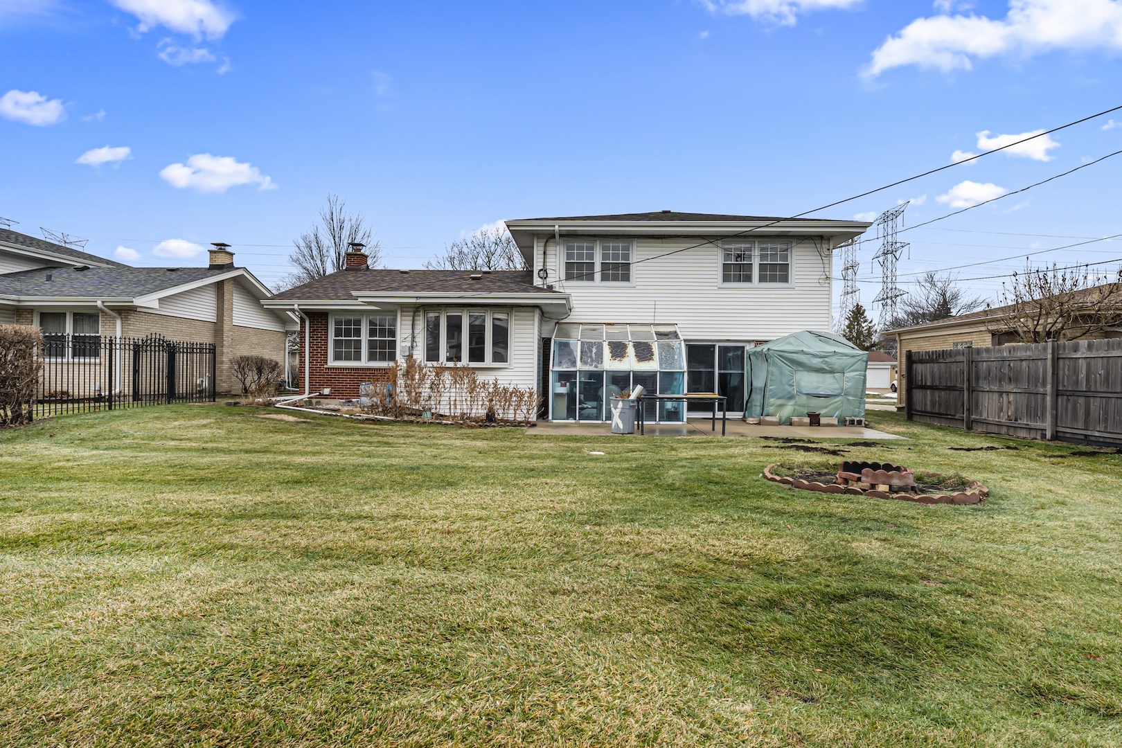 147 W Kathleen Drive