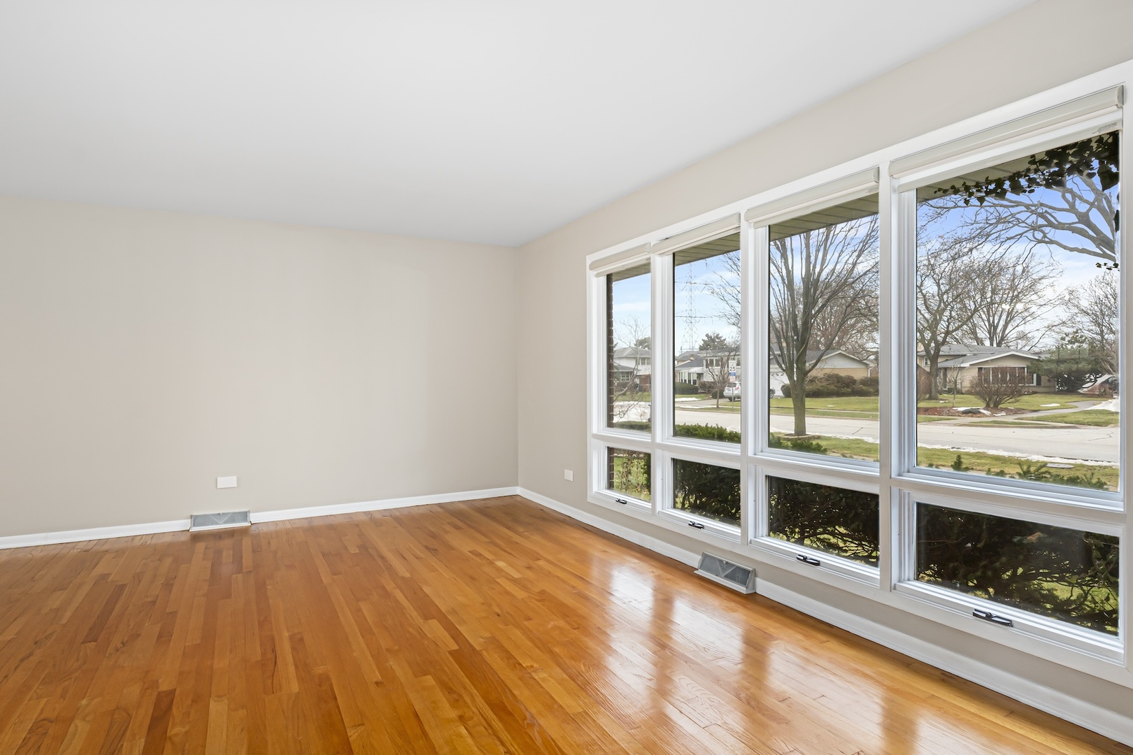 147 W Kathleen Drive