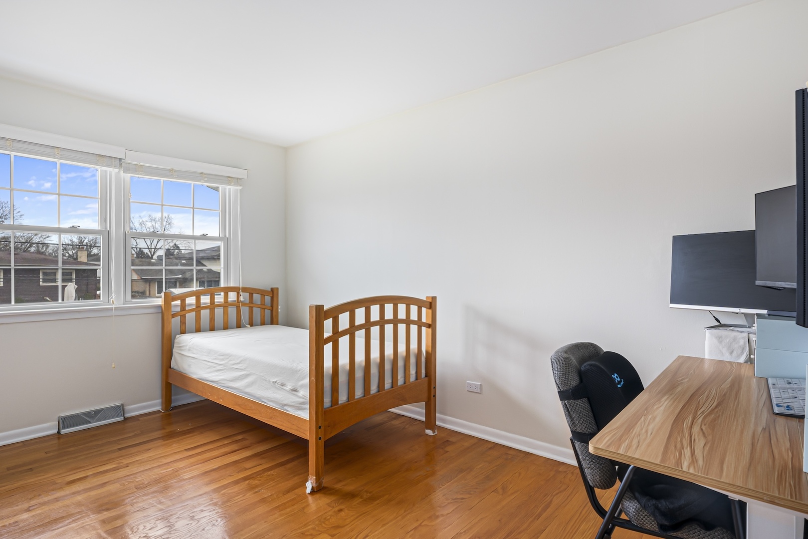 147 W Kathleen Drive