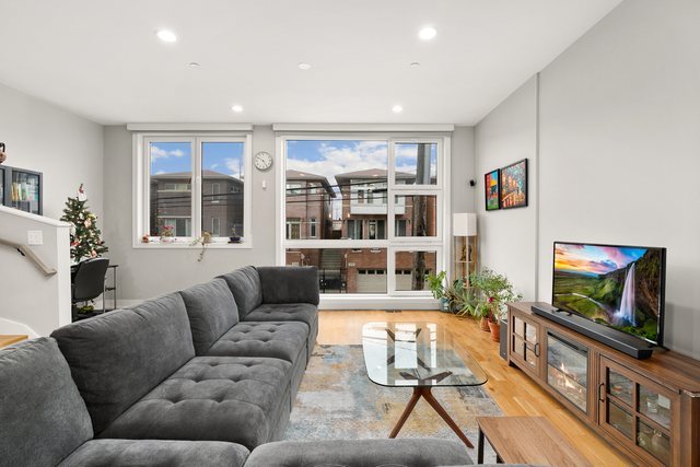 3227 S Stewart Avenue