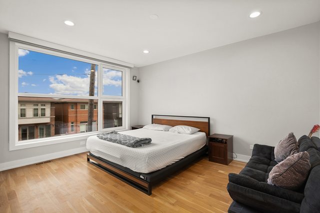 3227 S Stewart Avenue